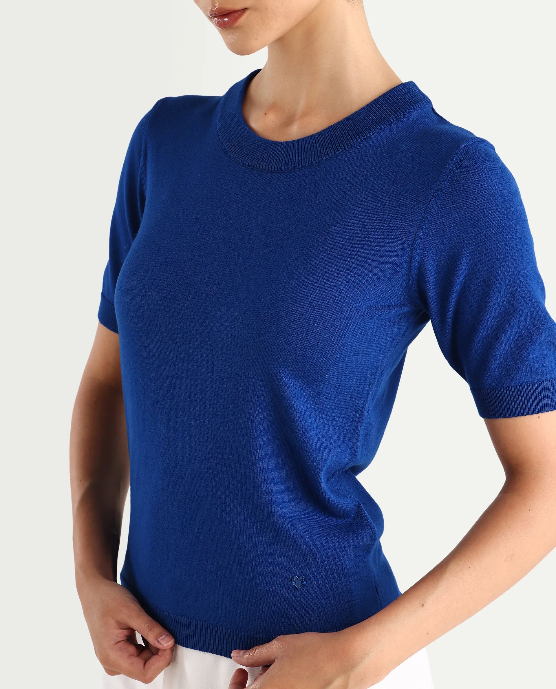 Rareism Women's Rohrdo Flouroscent Blue Viscose Crew Neck Plain Regular Fit Sweater