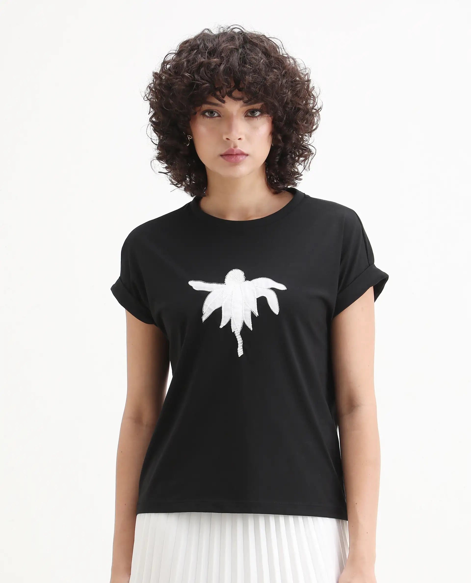 Rareism Women's Roil Black Cotton Blend Crew Neck Relaxed Fit T-Shirt