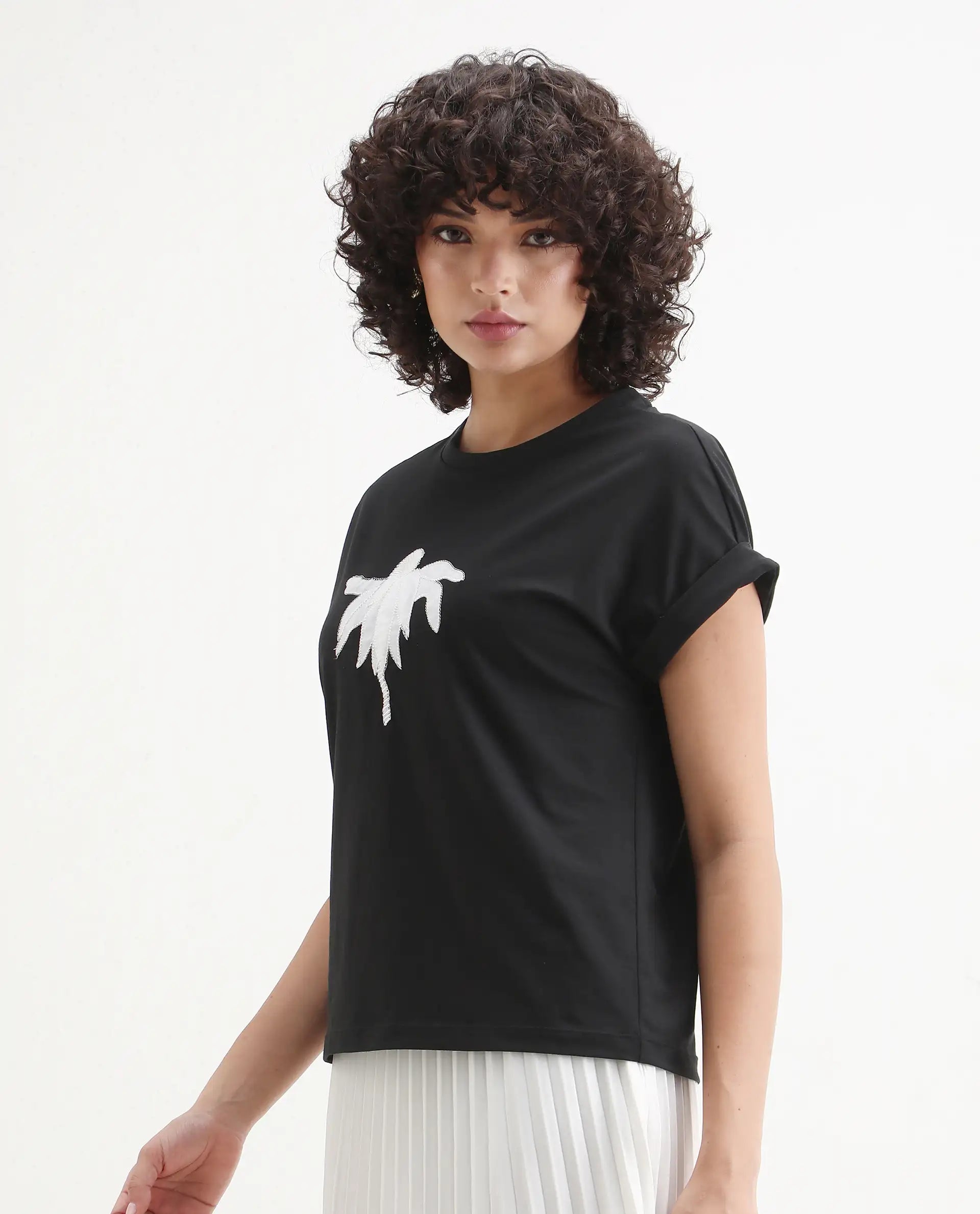 Rareism Women's Roil Black Cotton Blend Crew Neck Relaxed Fit T-Shirt