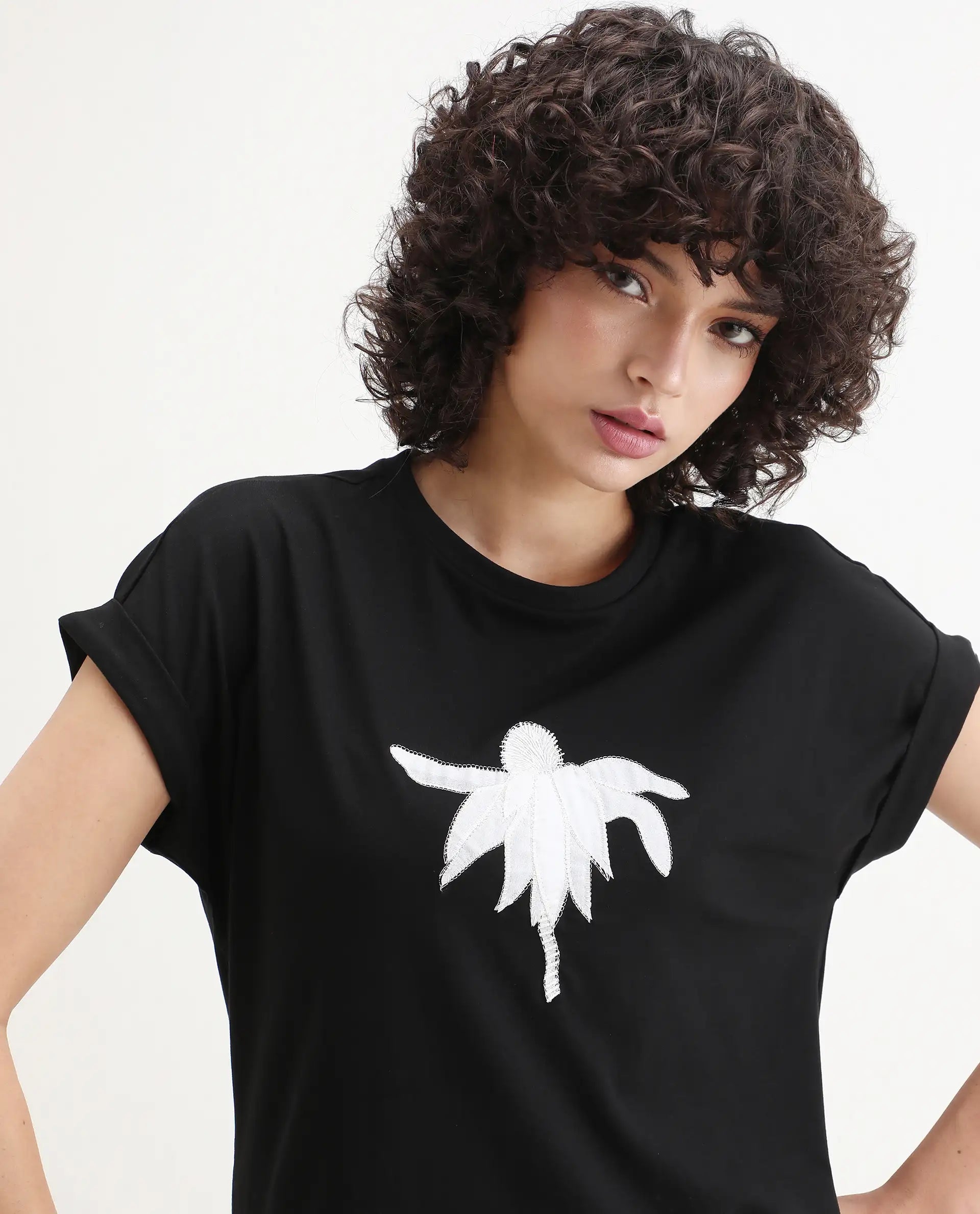 Rareism Women's Roil Black Cotton Blend Crew Neck Relaxed Fit T-Shirt