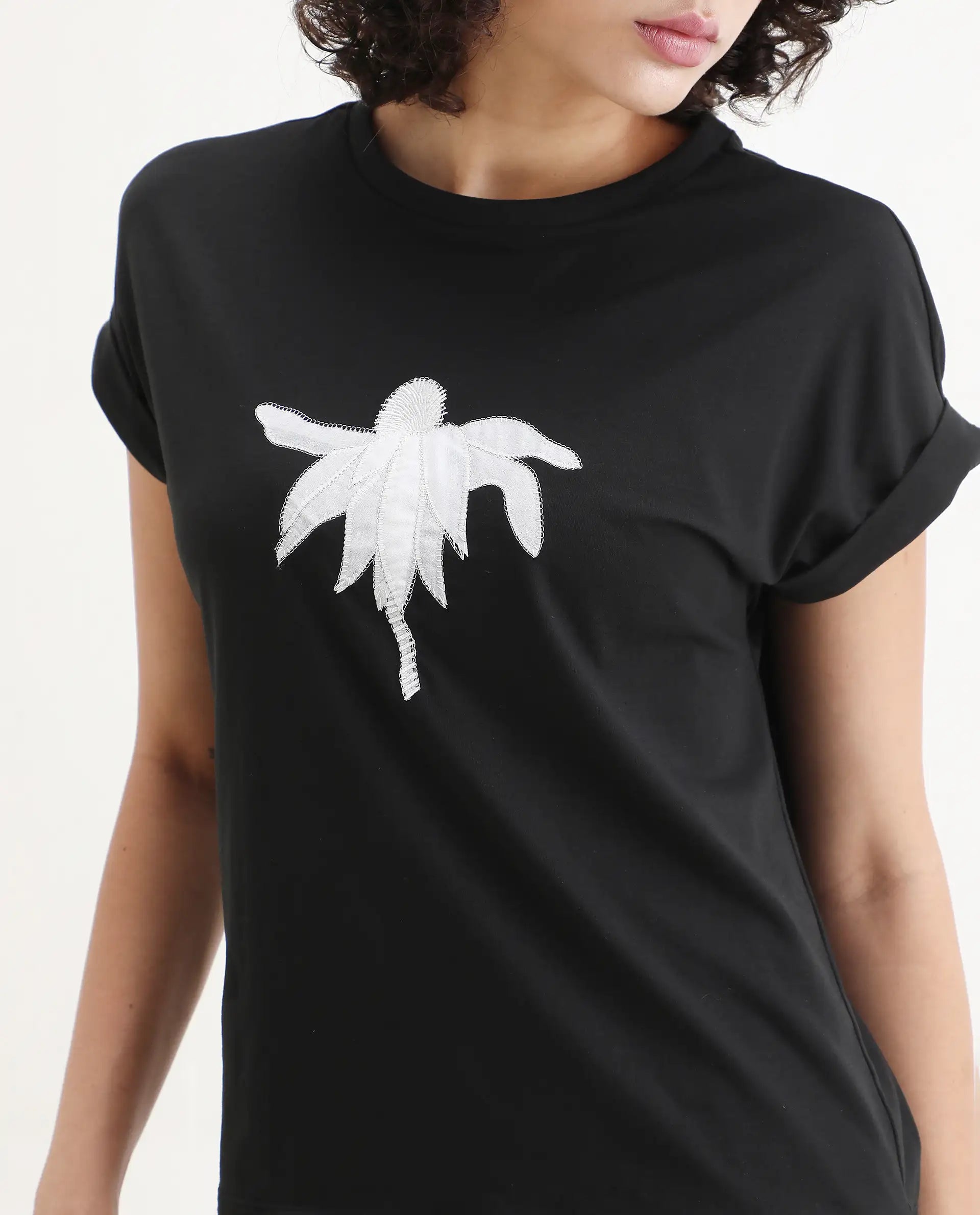 Rareism Women's Roil Black Cotton Blend Crew Neck Relaxed Fit T-Shirt