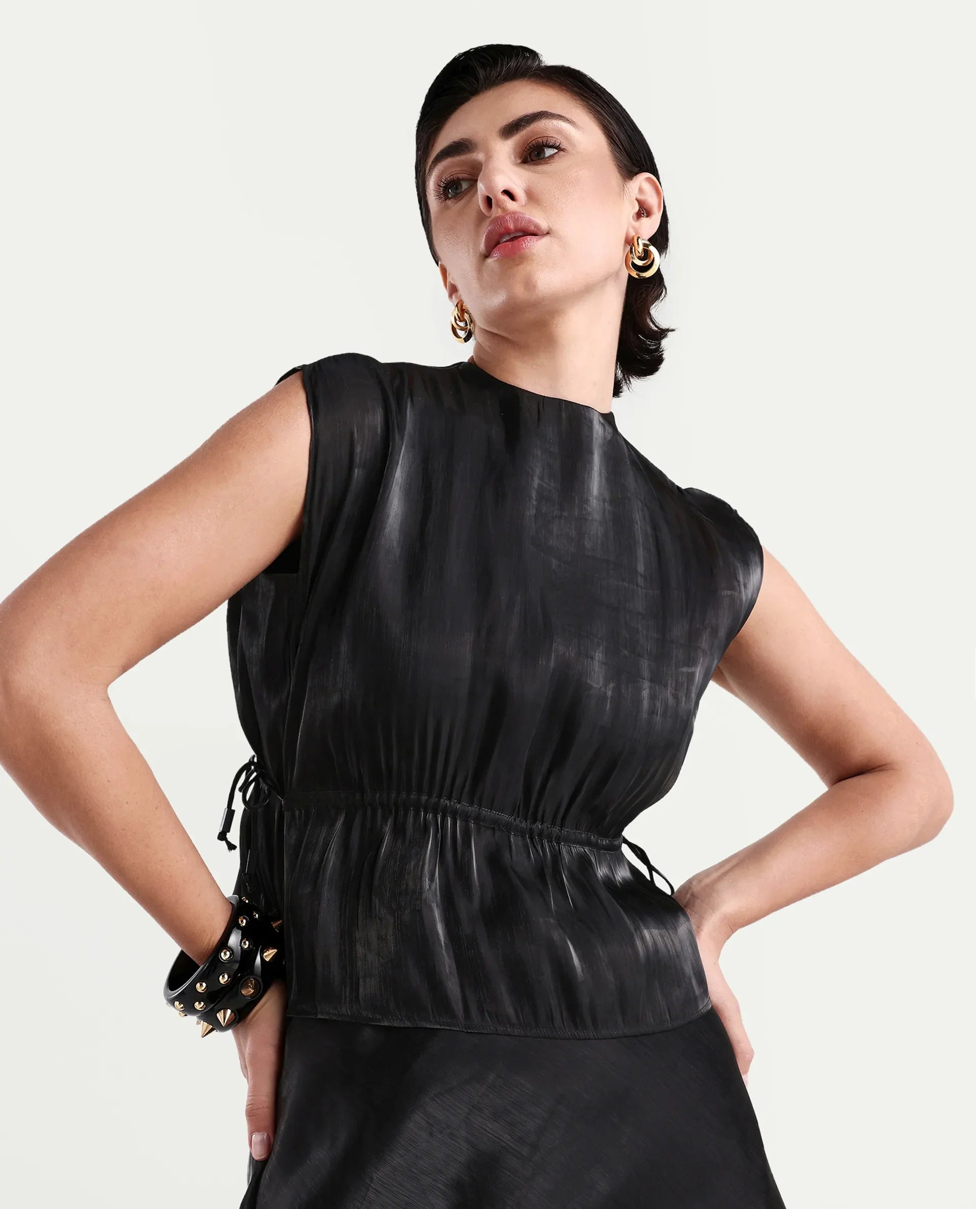 Rareism Women's Ronru Black Polyester Crew Neck Plain Sleeveless Regular Fit Top