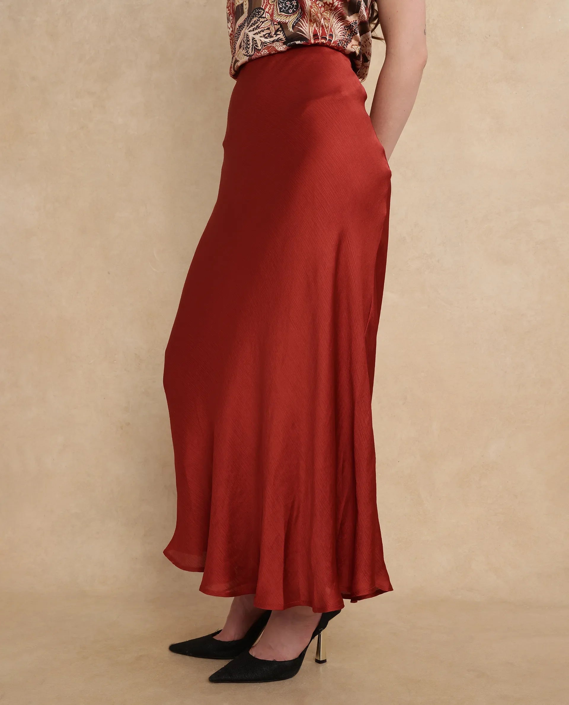 Rareism Women's Ronu B Rust Polyester Plain Maxi Fitted Skirt