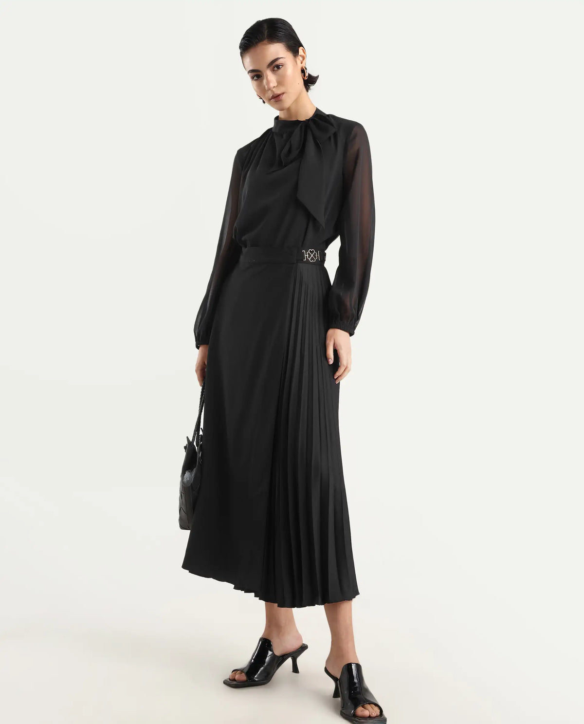 Rareism Women's Ronwiz Black Polyester Blend Plain Midi A-Line Skirt