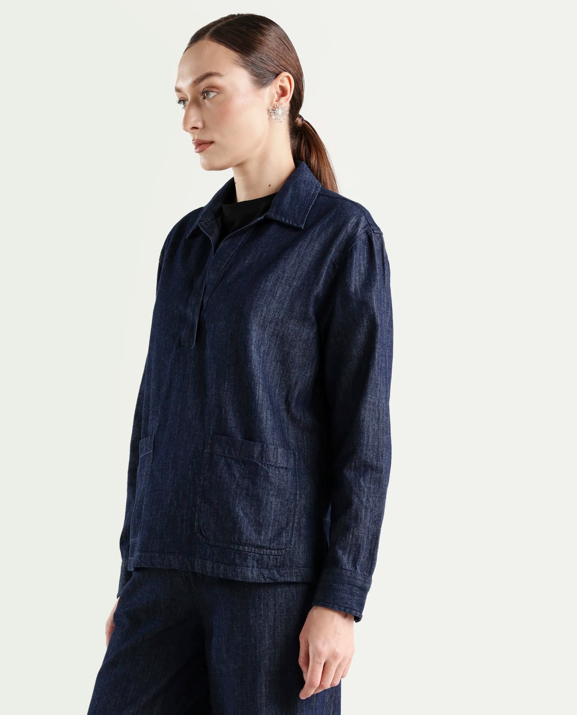 Rareism Women's Dento Blue Cotton Spread Collar Relaxed Plain Top