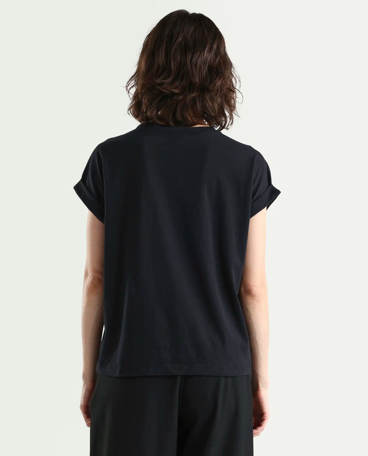 Rareism Women's Bhars Black Cotton Crew Neck Regular Fit Typography Print T-Shirt