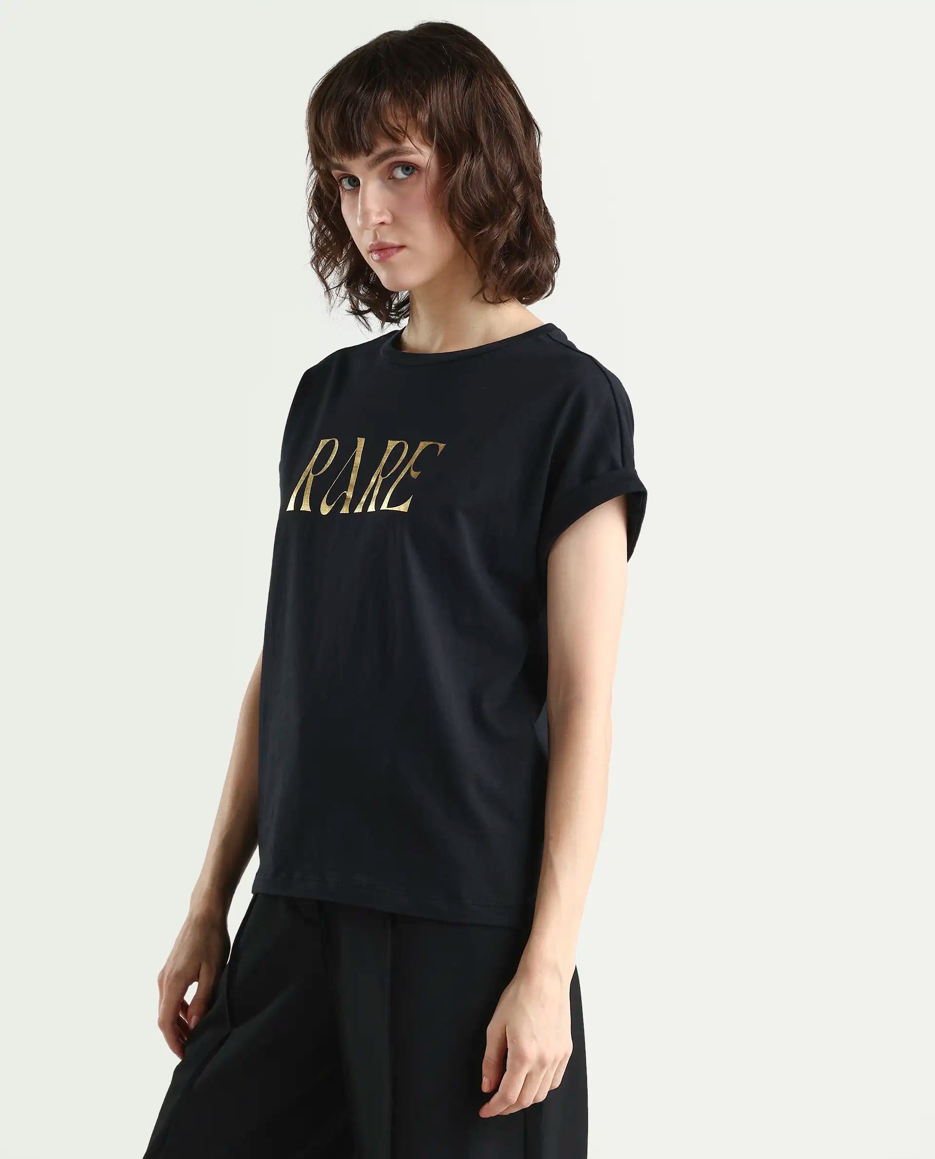 Rareism Women's Bhars Black Cotton Crew Neck Regular Fit Typography Print T-Shirt