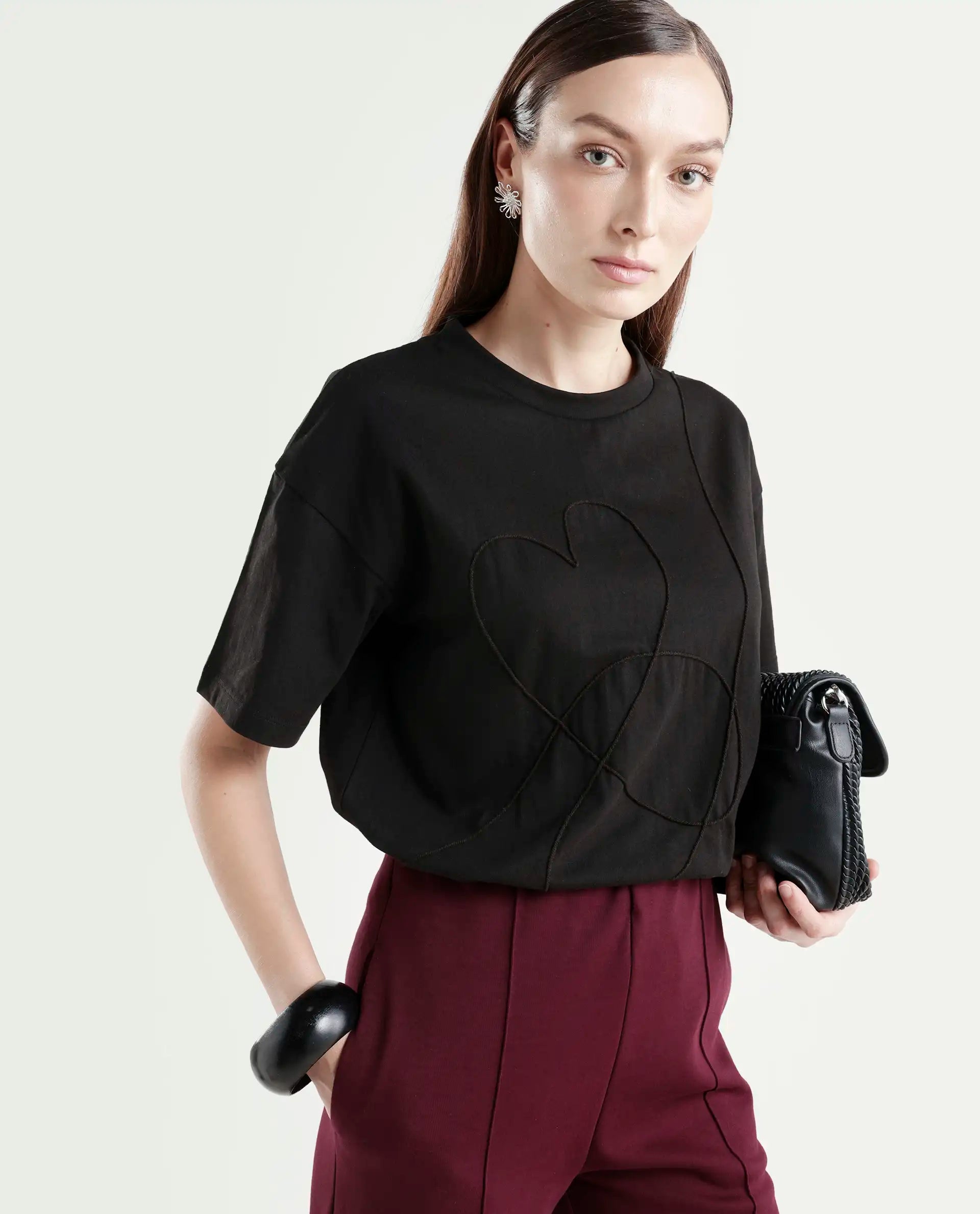 Rareism Women's Zovi Black Cotton Half Sleeve Boxy Object Print T-Shirt