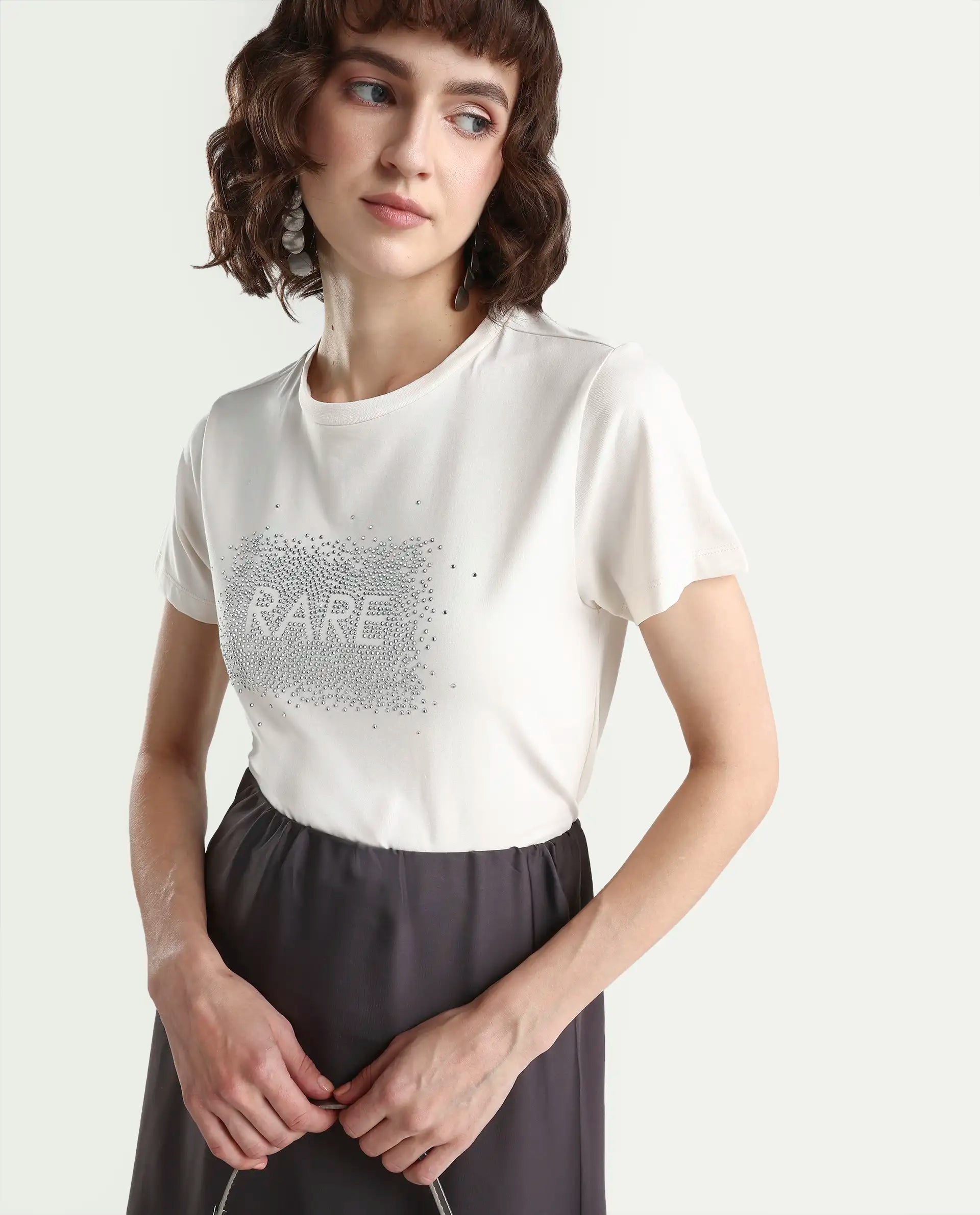 Rareism Women's Zephyr Off White Cotton Blend Half Sleeve Regular Fit Printed T-Shirt