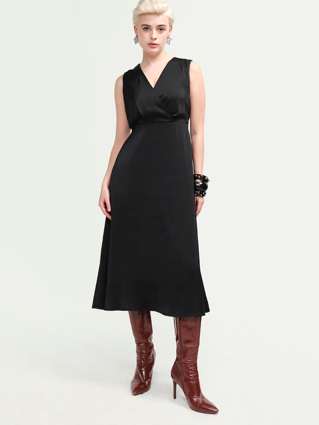 Rareism Women's Calen Black Cotton Satin Sleeveless A-Line Plain Dress
