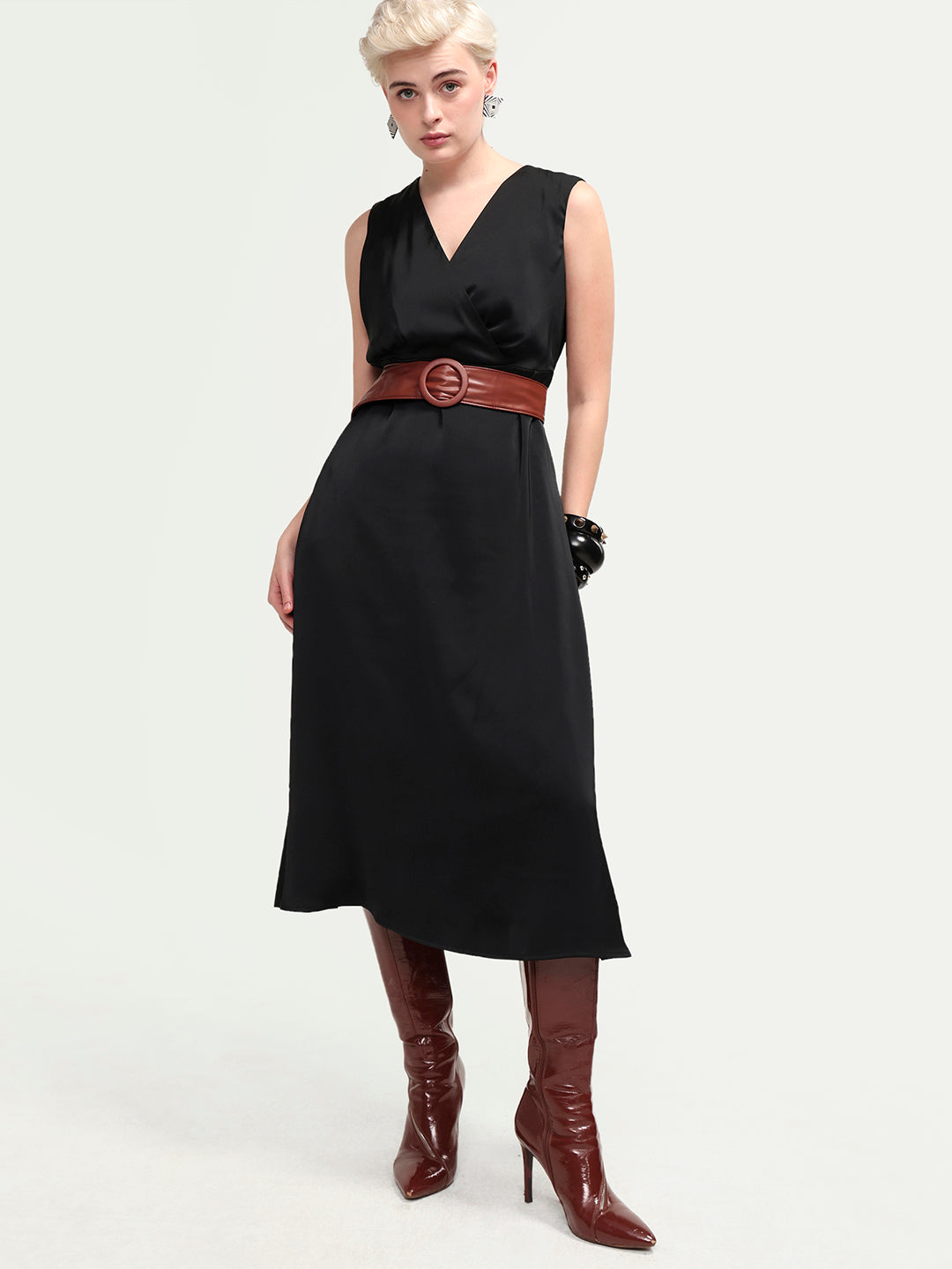 Rareism Women's Calen Black Cotton Satin Sleeveless A-Line Plain Dress