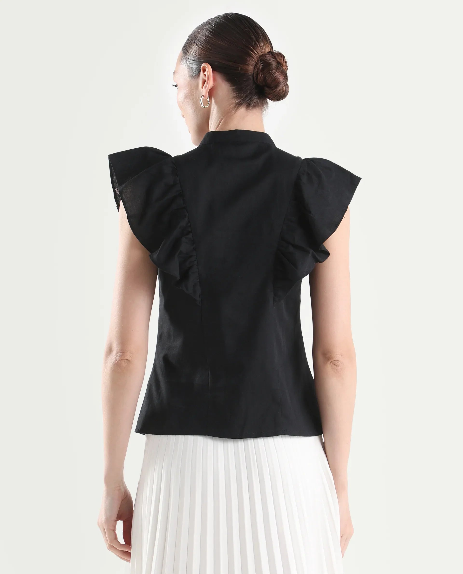 Rareism Women's Black Cotton Sleeveless Regular Fit Plain Top