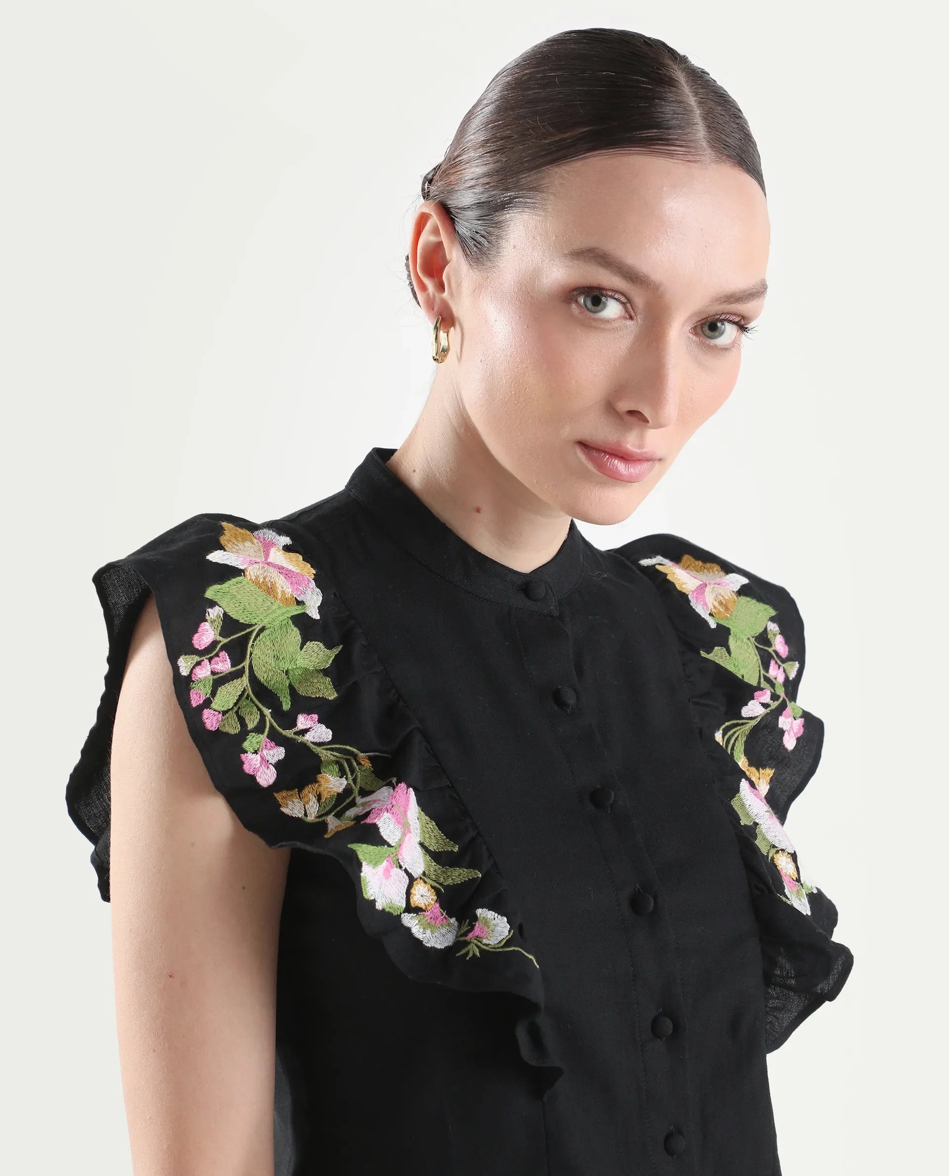 Rareism Women's Black Cotton Sleeveless Regular Fit Plain Top