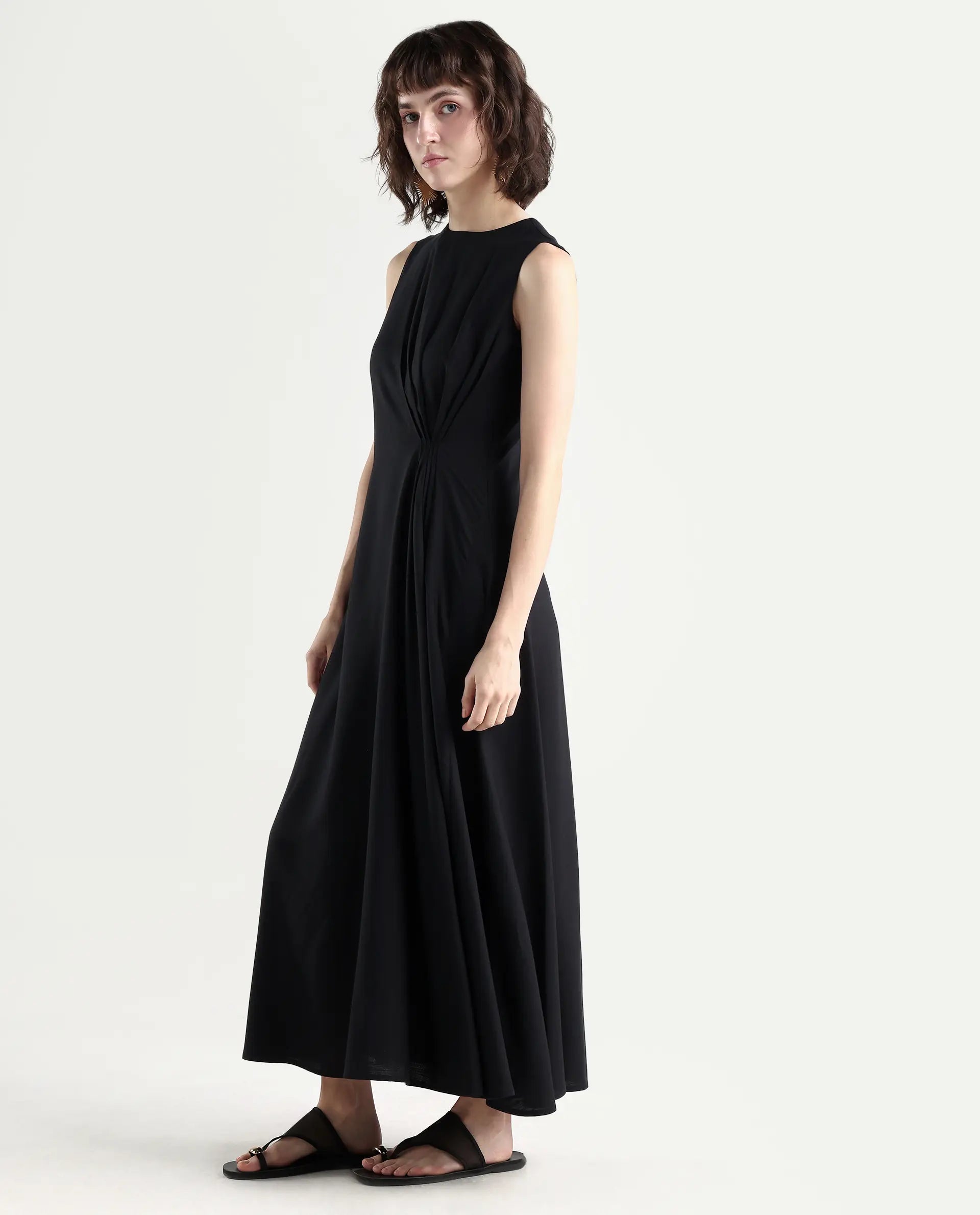 Rareism Women's Clasero Black Viscose Blend Sleeveless A-Line Plain Dress