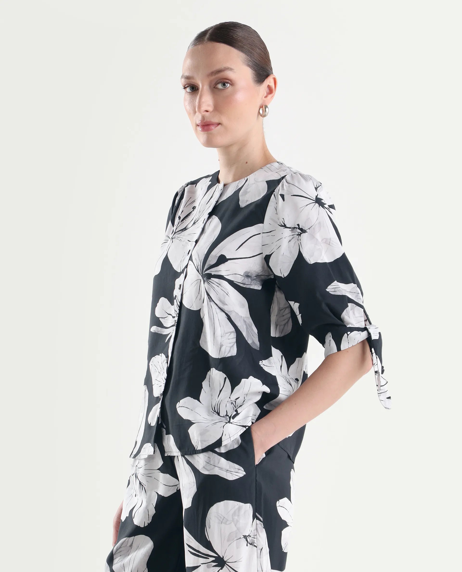 Rareism Women's Vasha-T Black Viscose Half Sleeve Relaxed Fit Floral Print Top