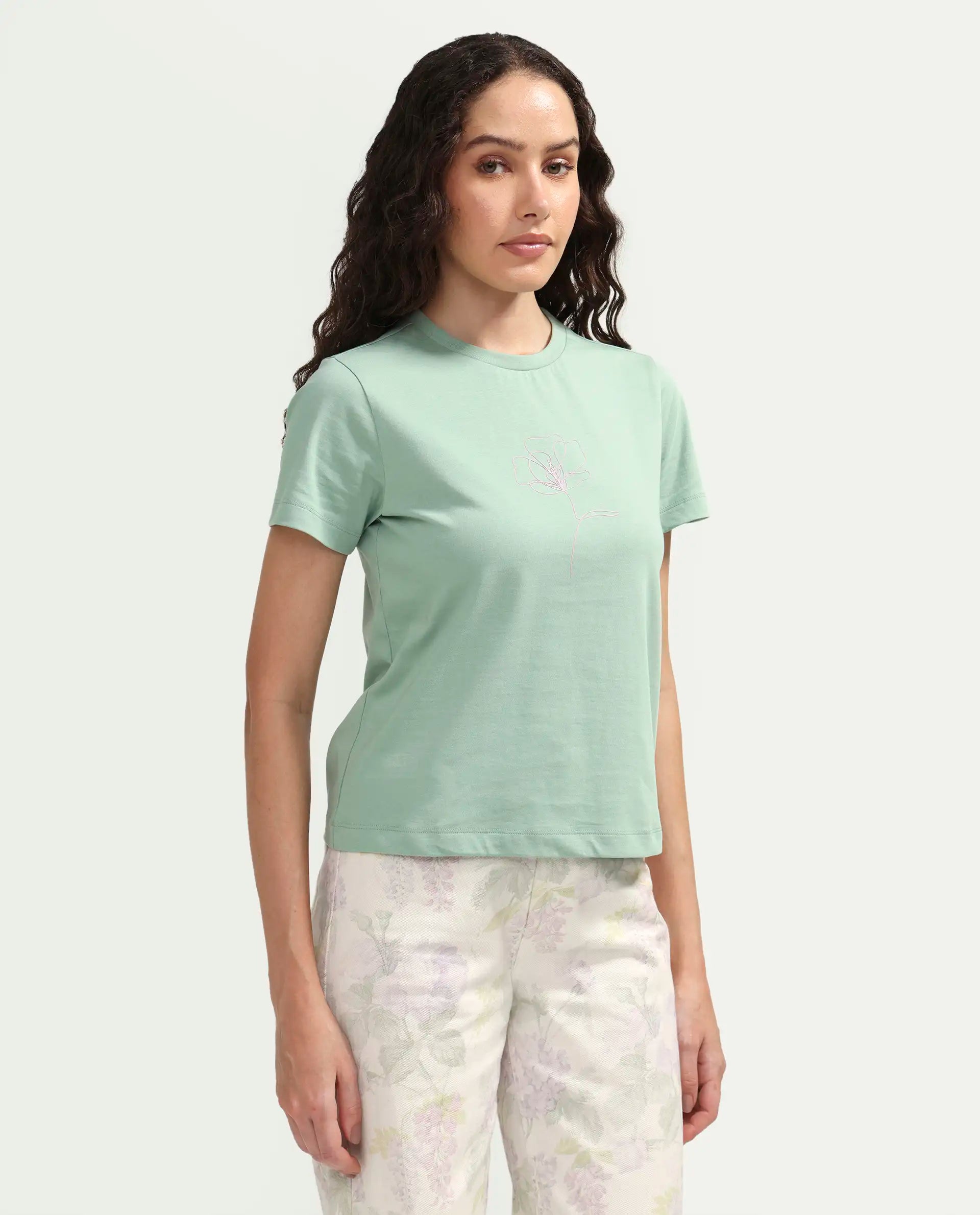 Rareism Women's Zexer Light Green Cotton Crew Neck Pull-On Regular Floral Print T-Shirt