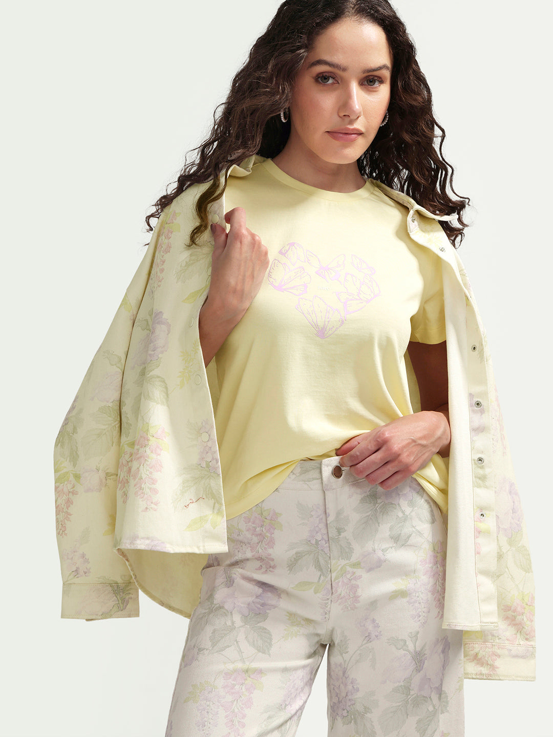 Rareism Women's Zelly Light Yellow Cotton Crew Neck Pull-On Regular Object Print T-Shirt