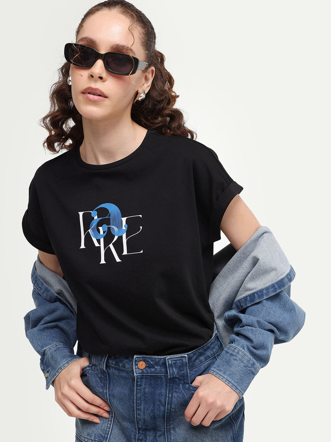Rareism Women's Zue Black Cotton Crew Neck Pull-On Relaxed Typography Print T-Shirt