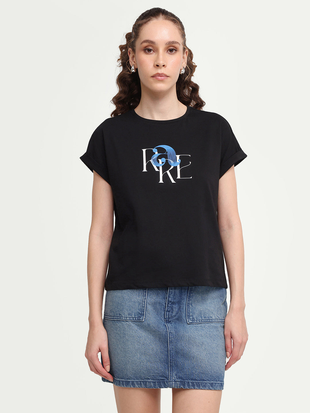 Rareism Women's Zue Black Cotton Crew Neck Pull-On Relaxed Typography Print T-Shirt
