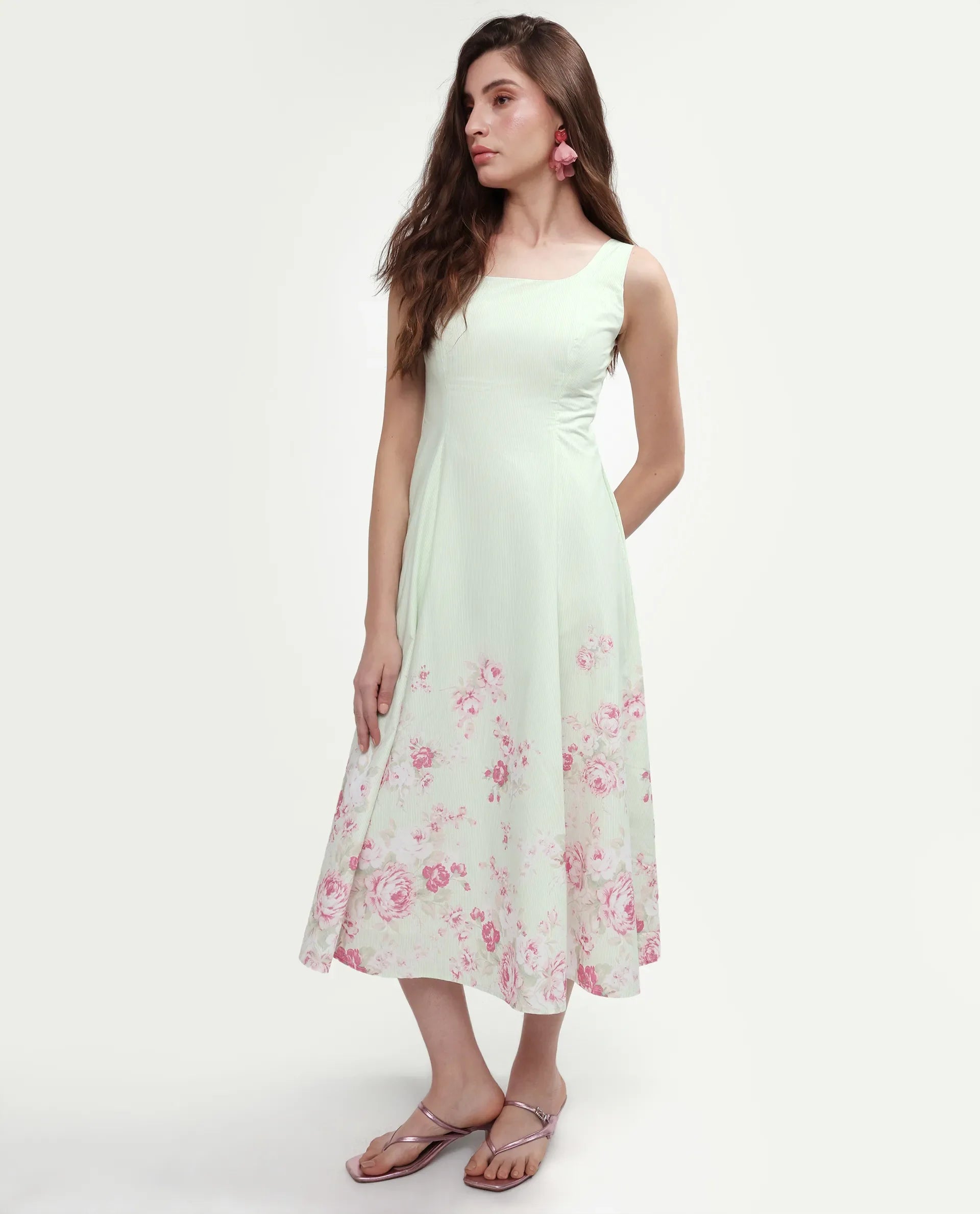 Rareism Women's Horo Light Green Cotton Scoop Neck Fit And Flare Floral Print Dress