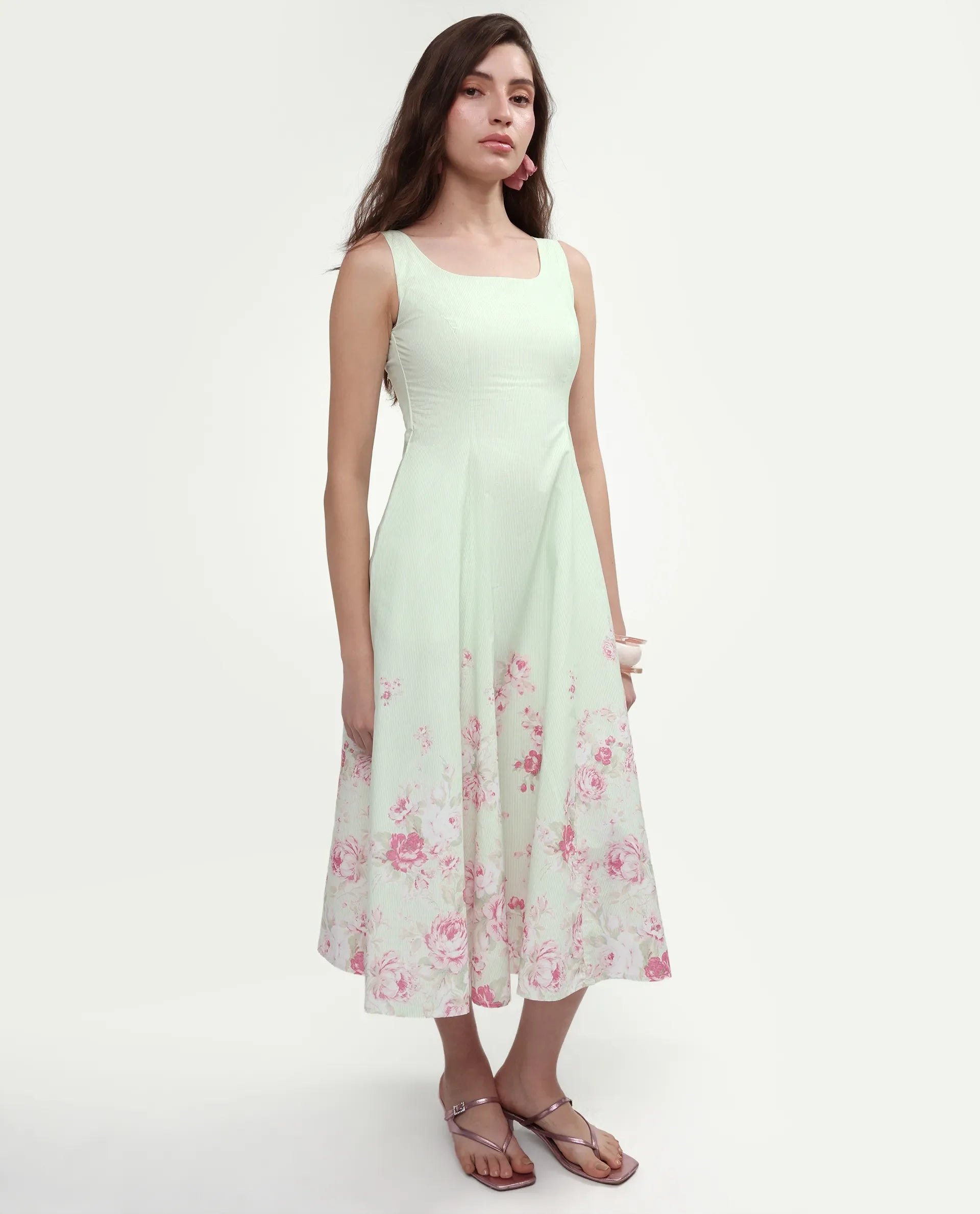 Rareism Women's Horo Light Green Cotton Scoop Neck Fit And Flare Floral Print Dress