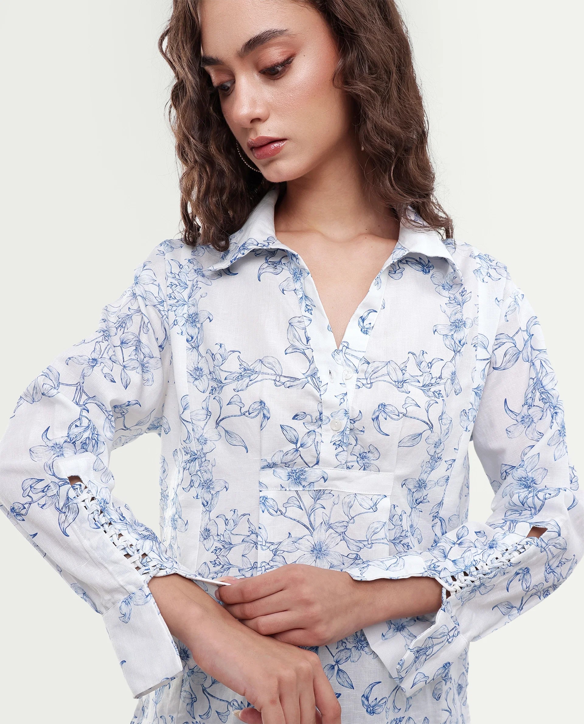 Rareism Women's Kazz Off White Linen Spread Collar Regular Fit Floral Print Top