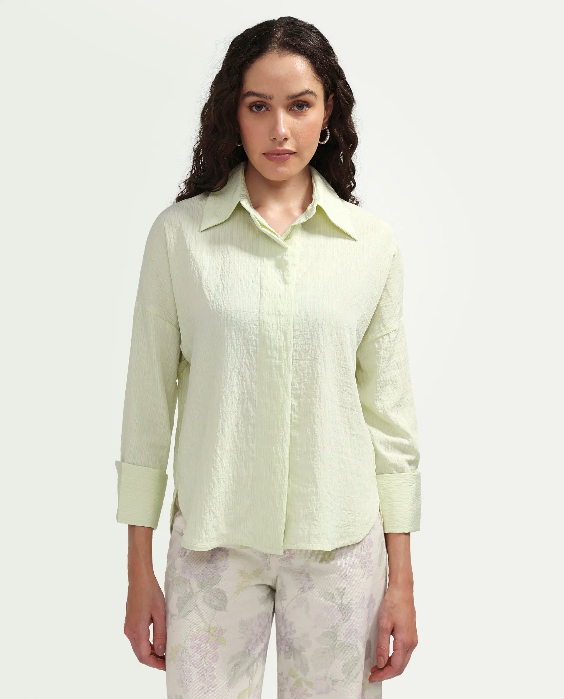 Rareism Women's Davi Light Green Viscose Blend Full Sleeve Collared Relaxed Plain Shirt