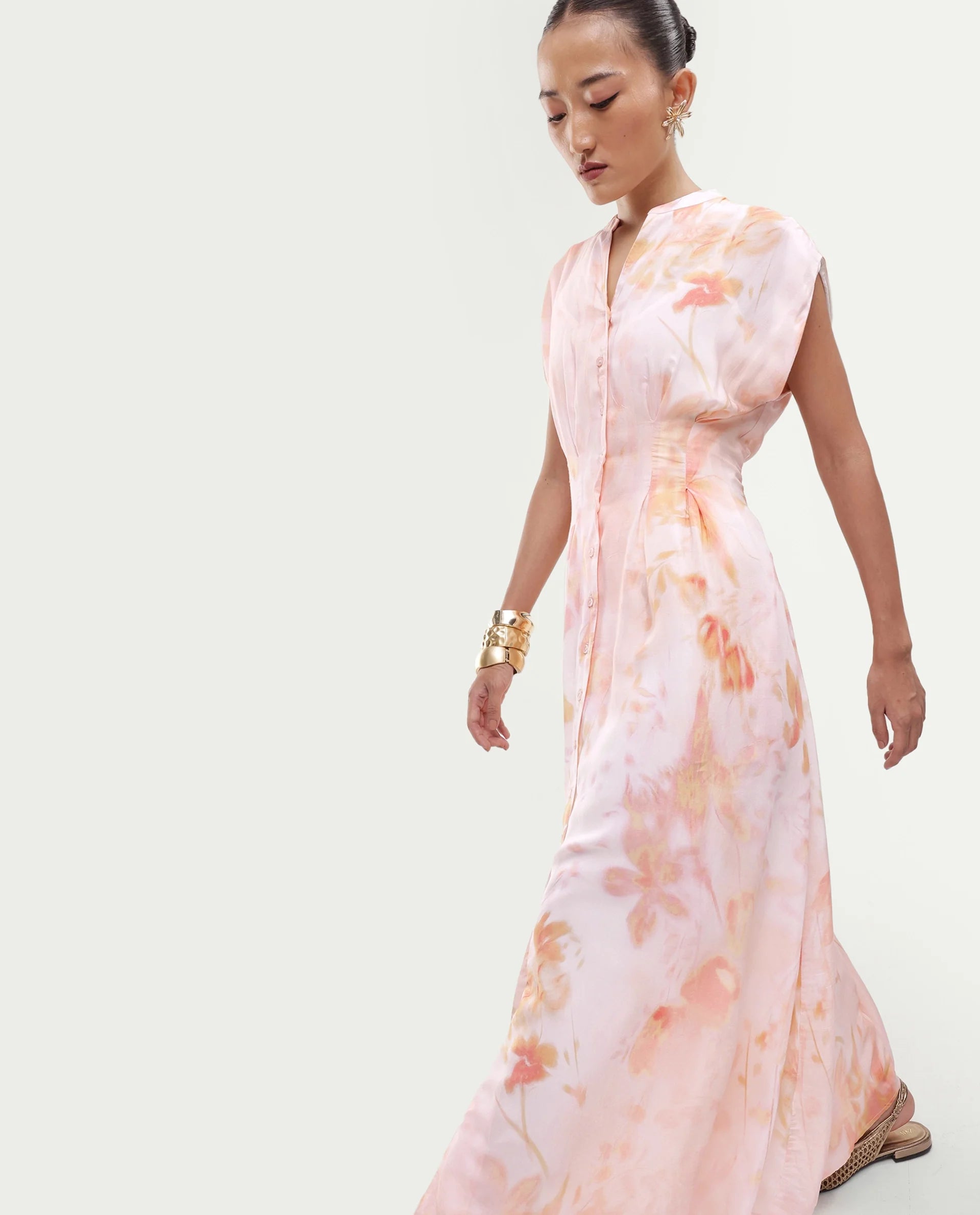 Rareism Women's Houxa Pastel Peach Viscose Blend Fabric Band Collar Fit And Flare Ombre Dress