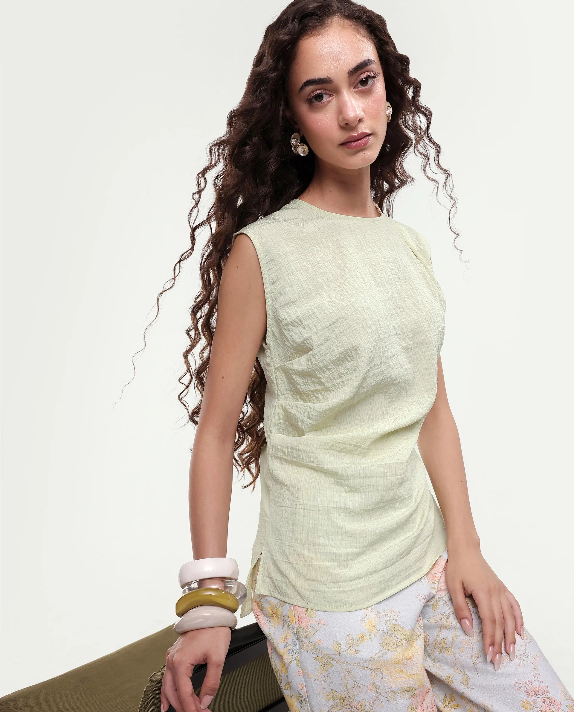 Rareism Women's Daca Light Green Viscose Blend Crew Neck Button Regular Plain Top
