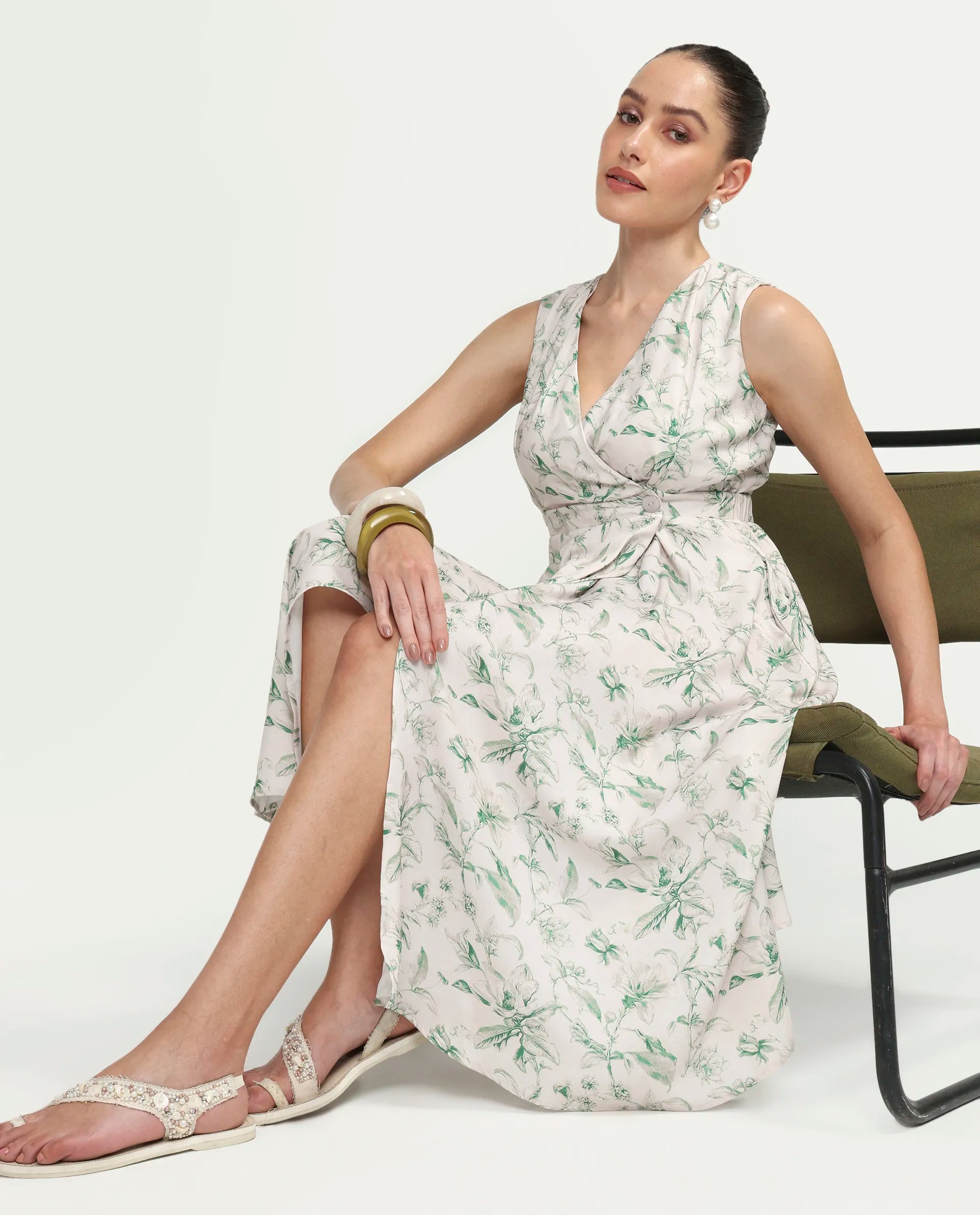 Rareism Women's Eletass26 Light Green Sleeveless V-Neck A-Line Printed Dress