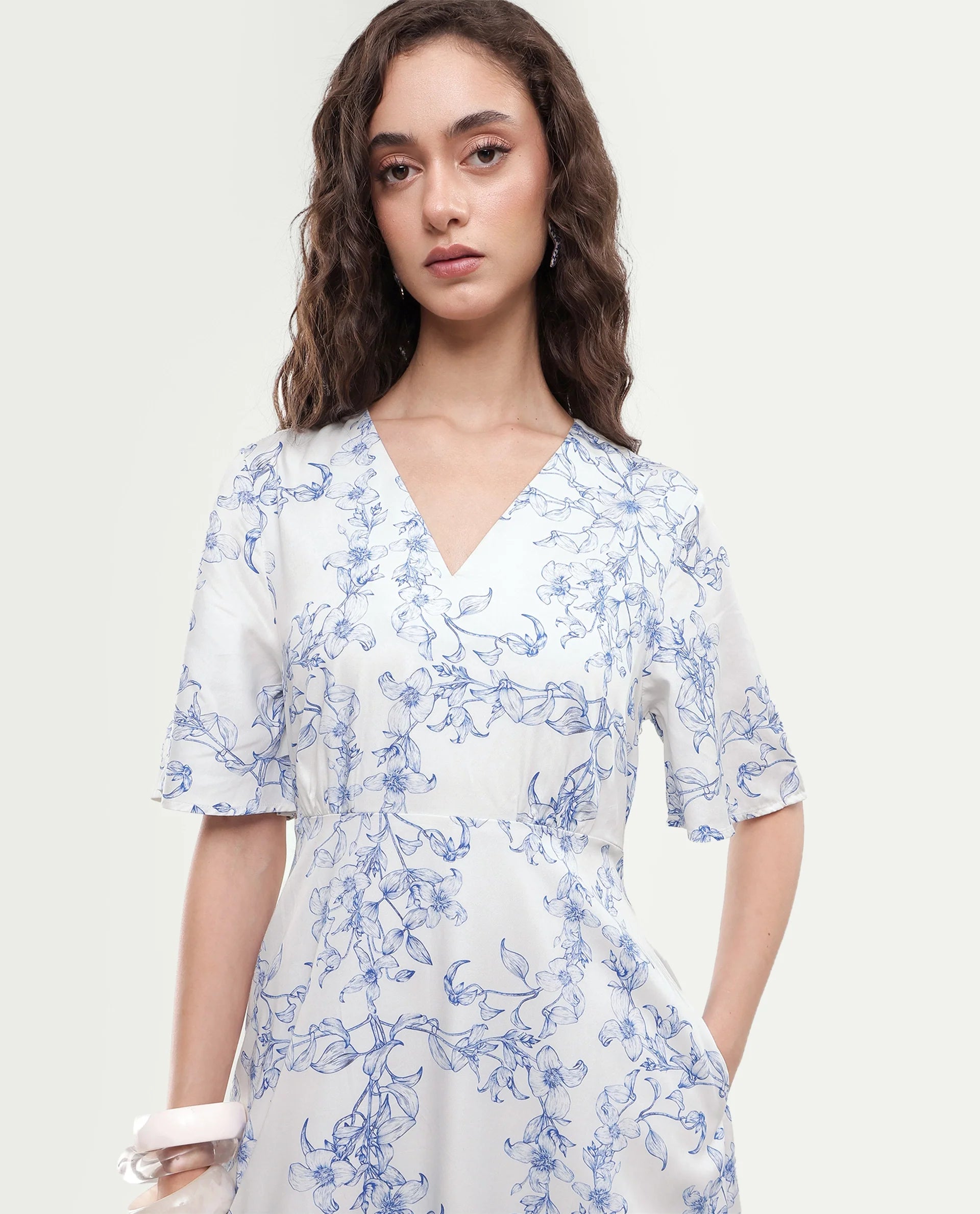 Rareism Women's Kamahe Off White Cotton Blend V-Neck Pull-On Fit And Flare Ornamental Print Dress