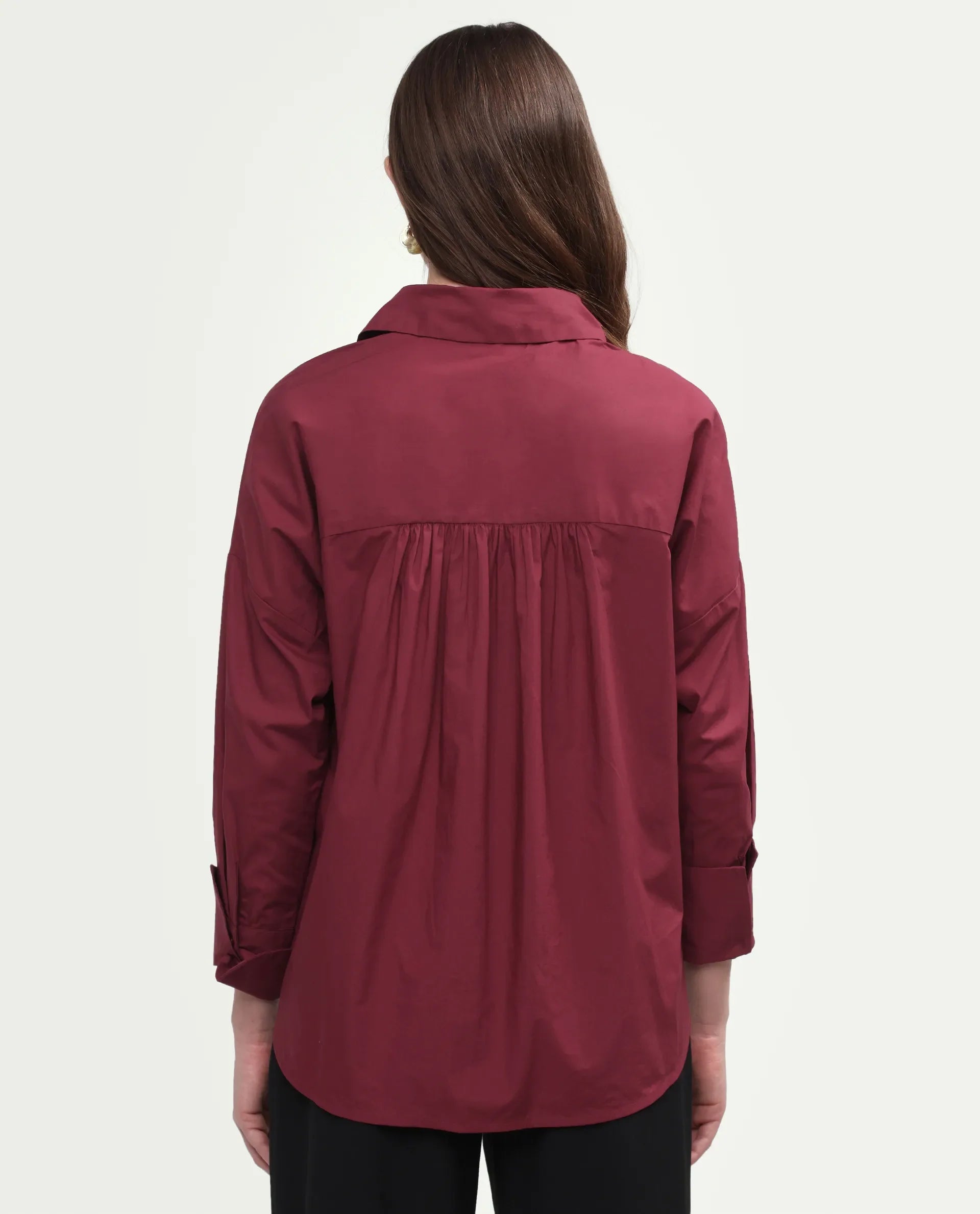 Rareism Women's Oni Red Cotton Spread Collar Button Boxy Plain Shirt