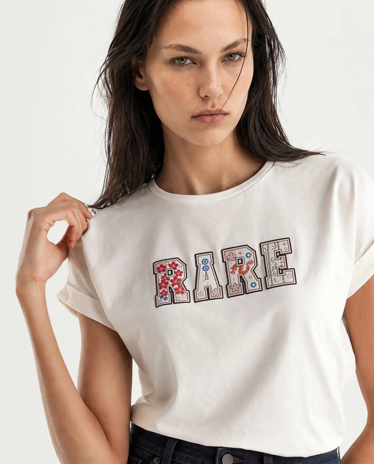 Rareism Women's Majo Off White Cotton Blend Fabric Crew Neck Relaxed Typography Print T-Shirt