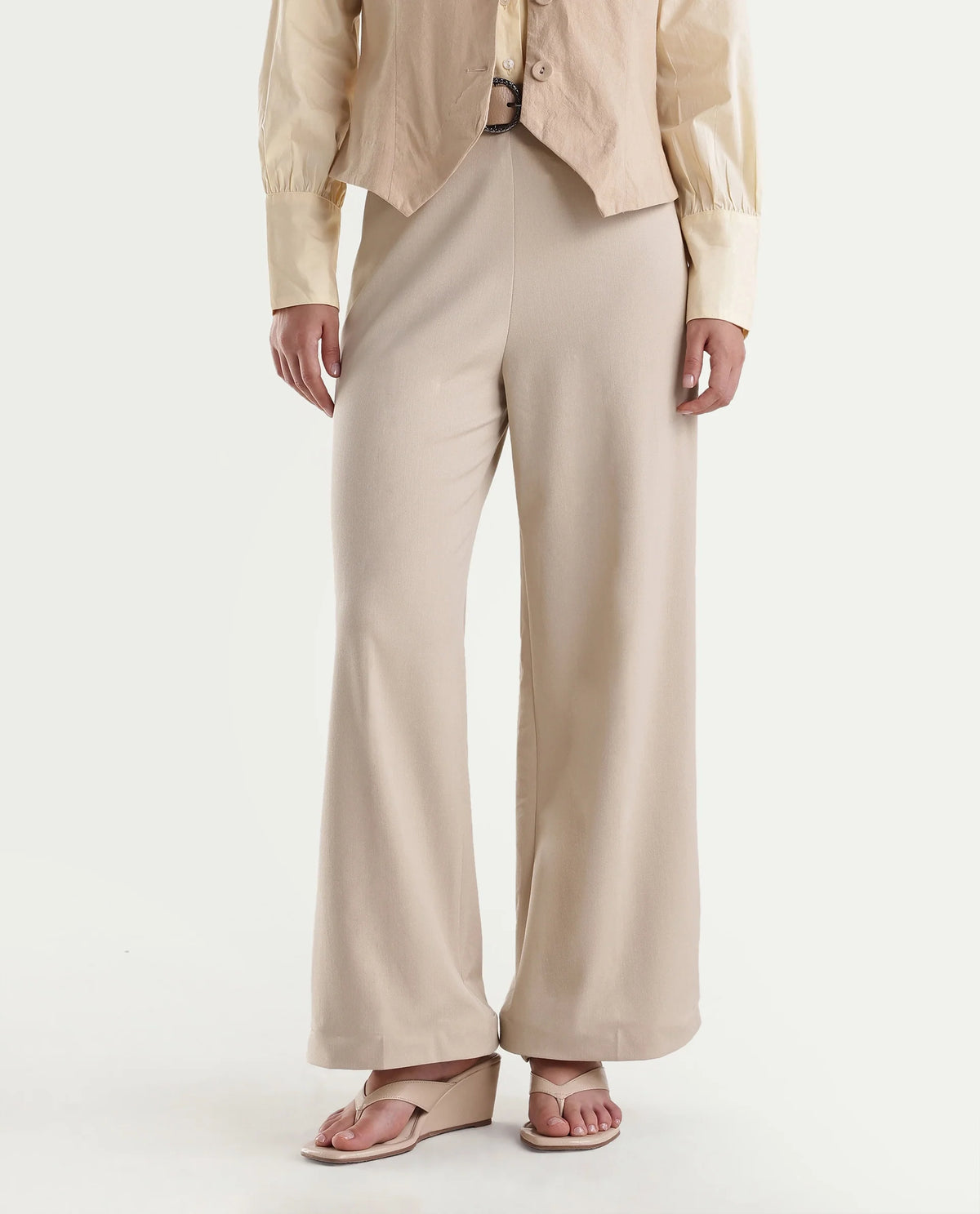 Rareism Women's Widy-Aw26 Beige Polyester Blend Wide Plain Trouser