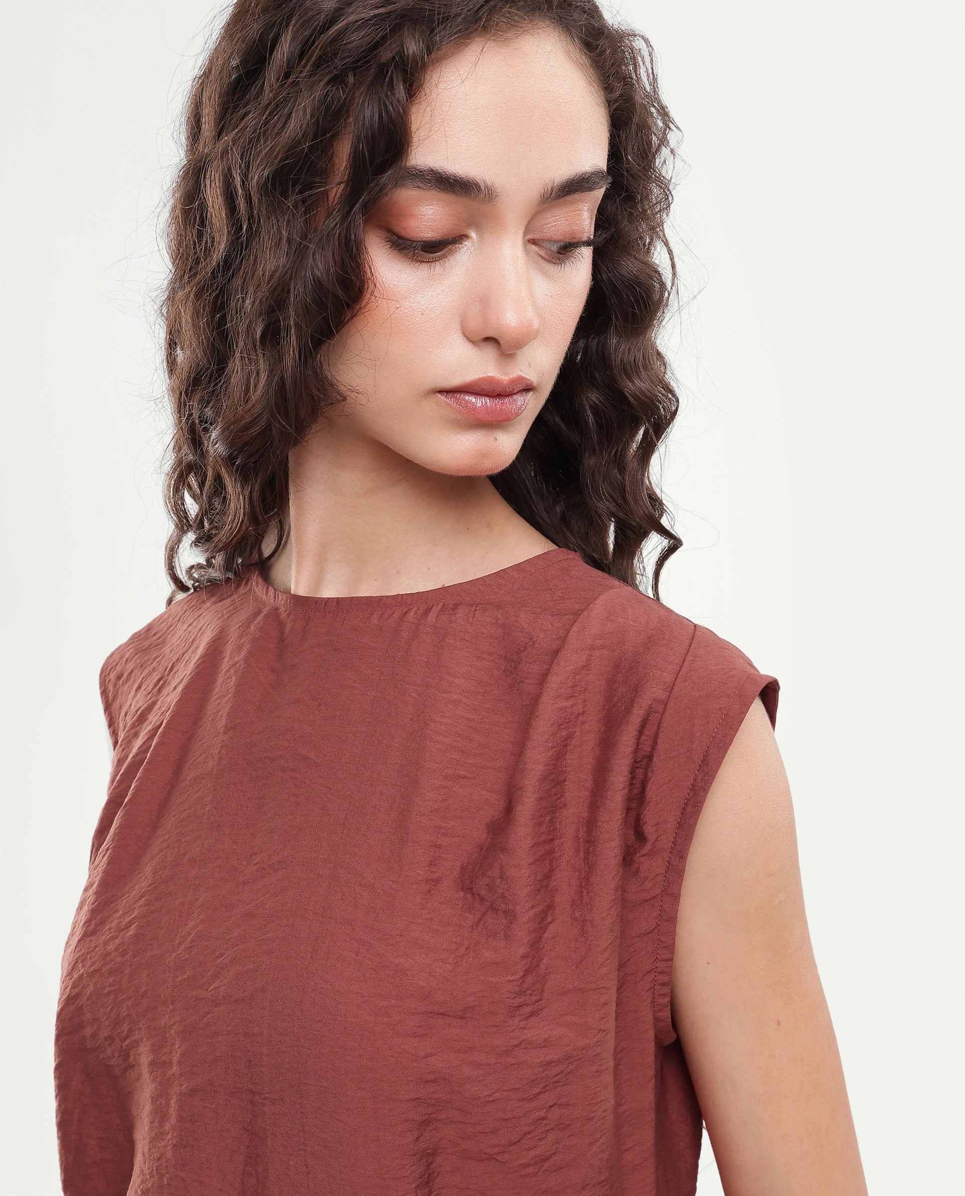 Rareism Women's Gica Dark Rust Plain Viscose Blend Regular Sleeveless Top