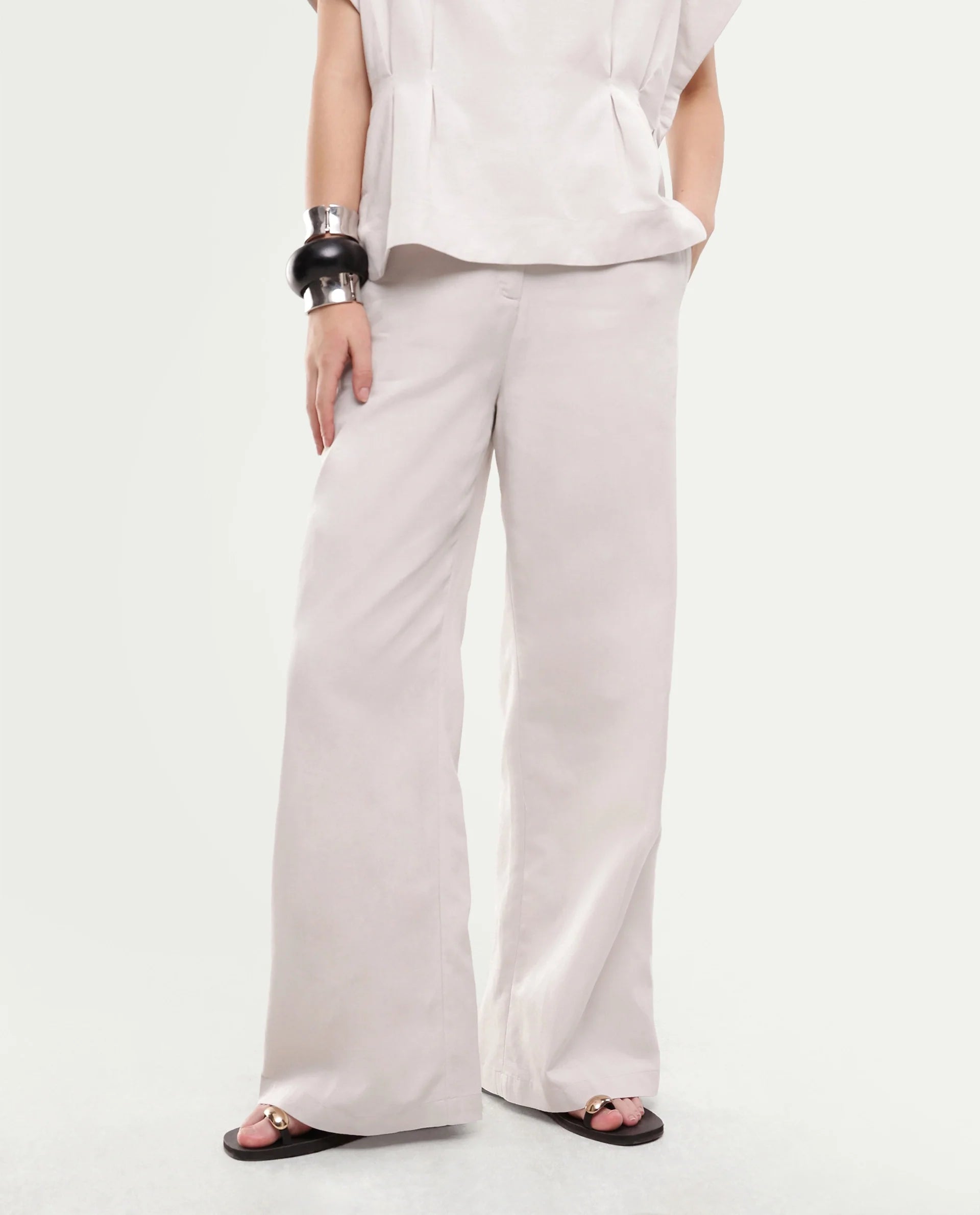 Rareism Women's Fite-B Light Beige Linen Blend Hook And Zipper Wide Trouser