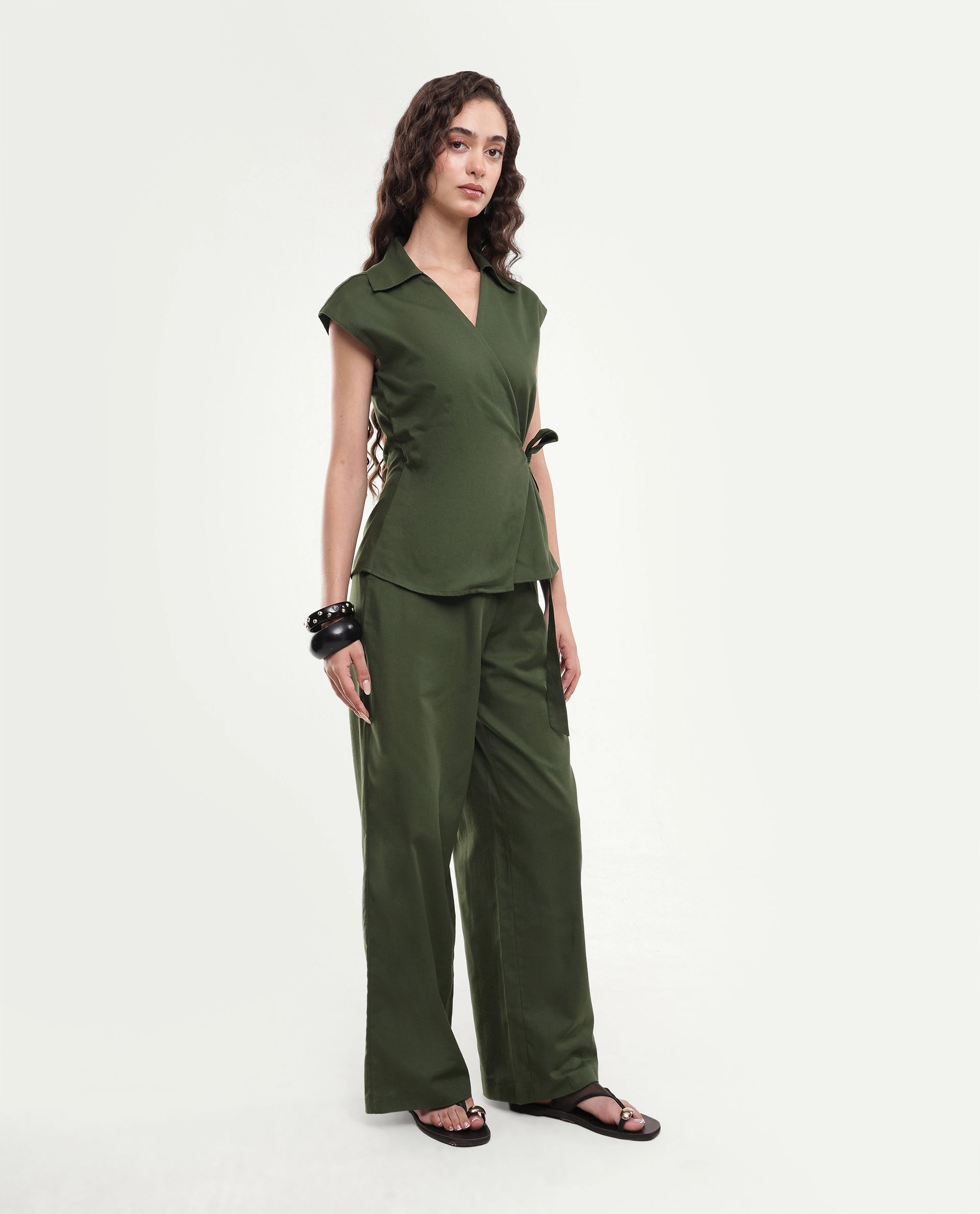 Rareism Women's Sylix-B Dark Olive Solid Cotton Straight Regular Trouser