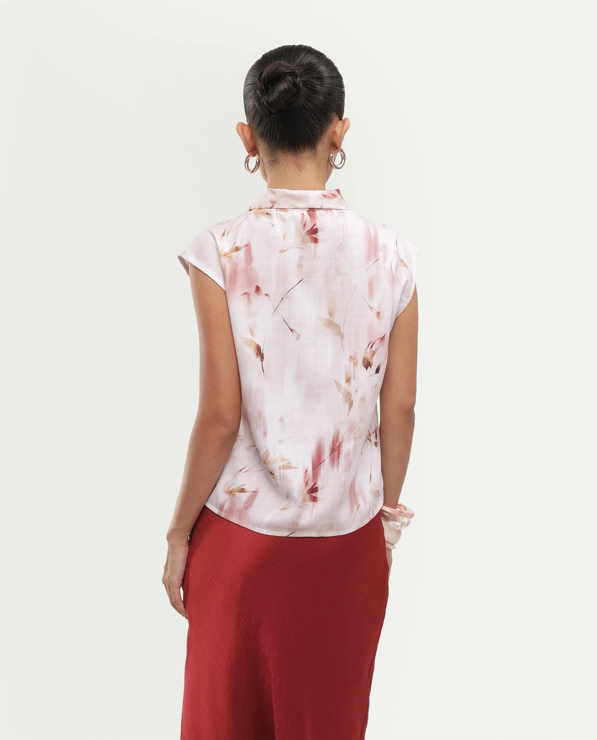Rareism Women's Sync Beige Polyester Pull-On Regular Fit Abstract Print Top