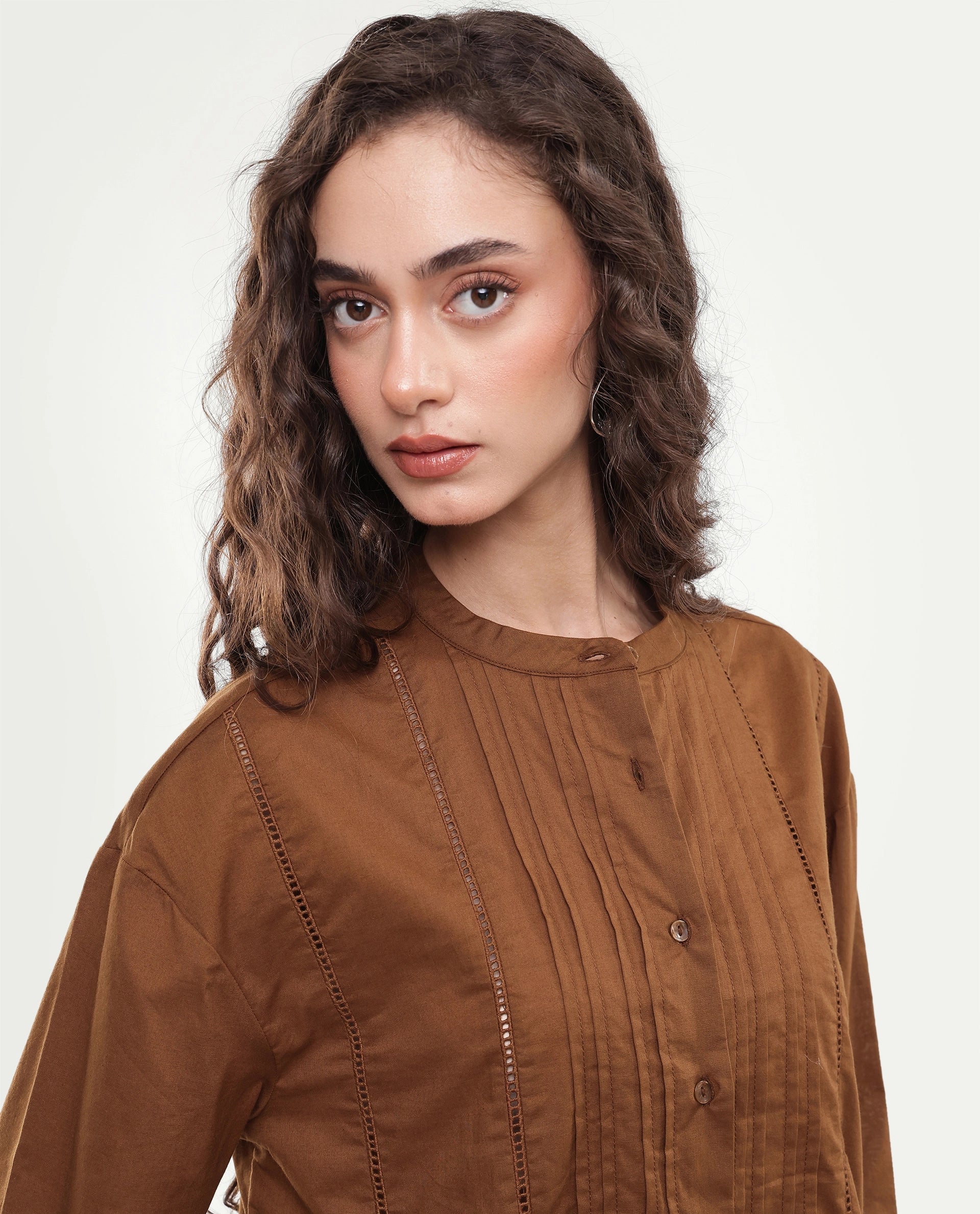 Rareism Women's Otun Dusky Olive Solid Cotton Regular Long Sleeves Top