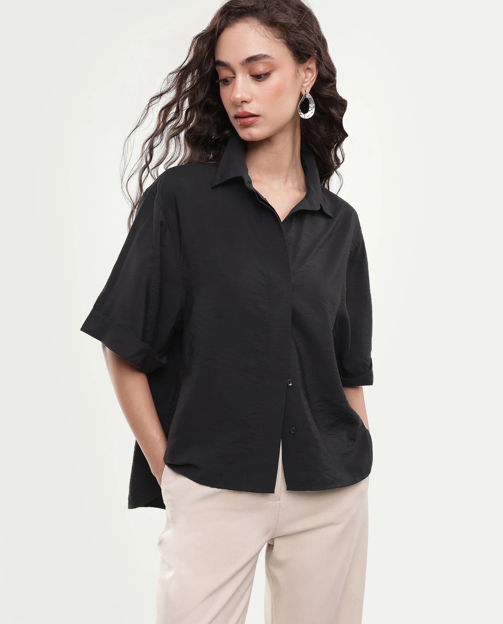 Rareism Women's Obin Black Solid Viscose Blend Boxy Short Sleeve Shirt