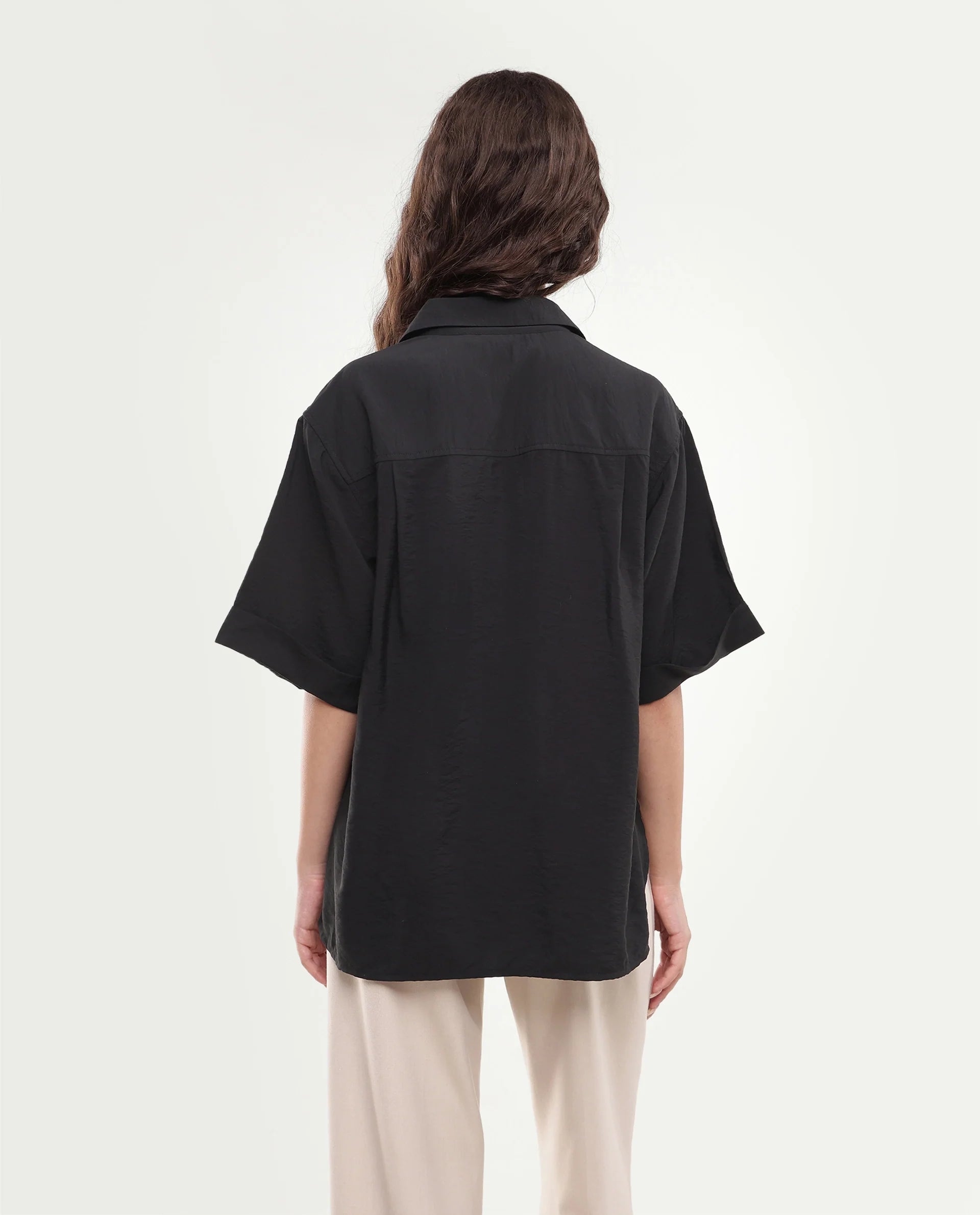 Rareism Women's Obin Black Solid Viscose Blend Boxy Short Sleeve Shirt