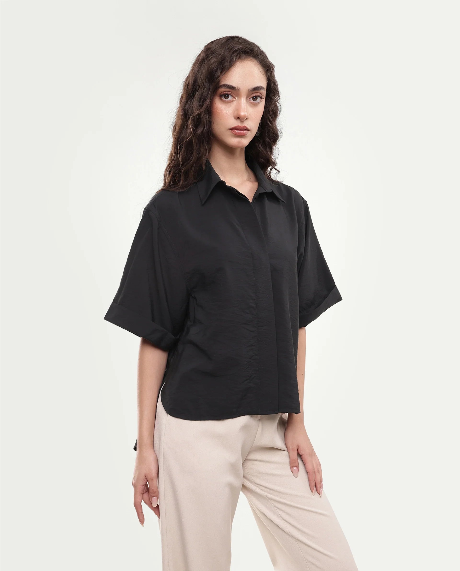 Rareism Women's Obin Black Solid Viscose Blend Boxy Short Sleeve Shirt