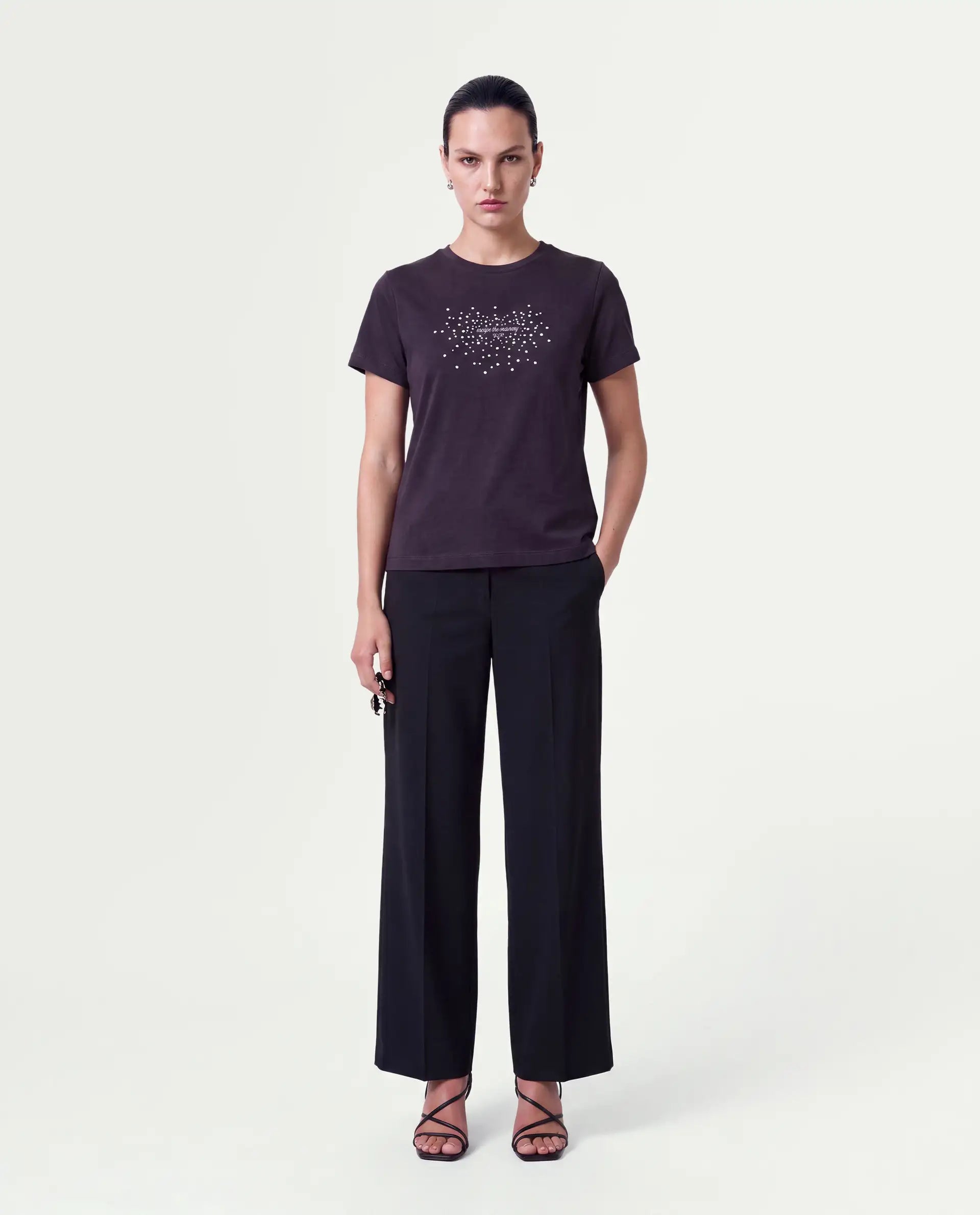 Rareism Women's Peads Dark Purple Cotton Blend Pull-On Regular Fit Typography Print T-Shirt