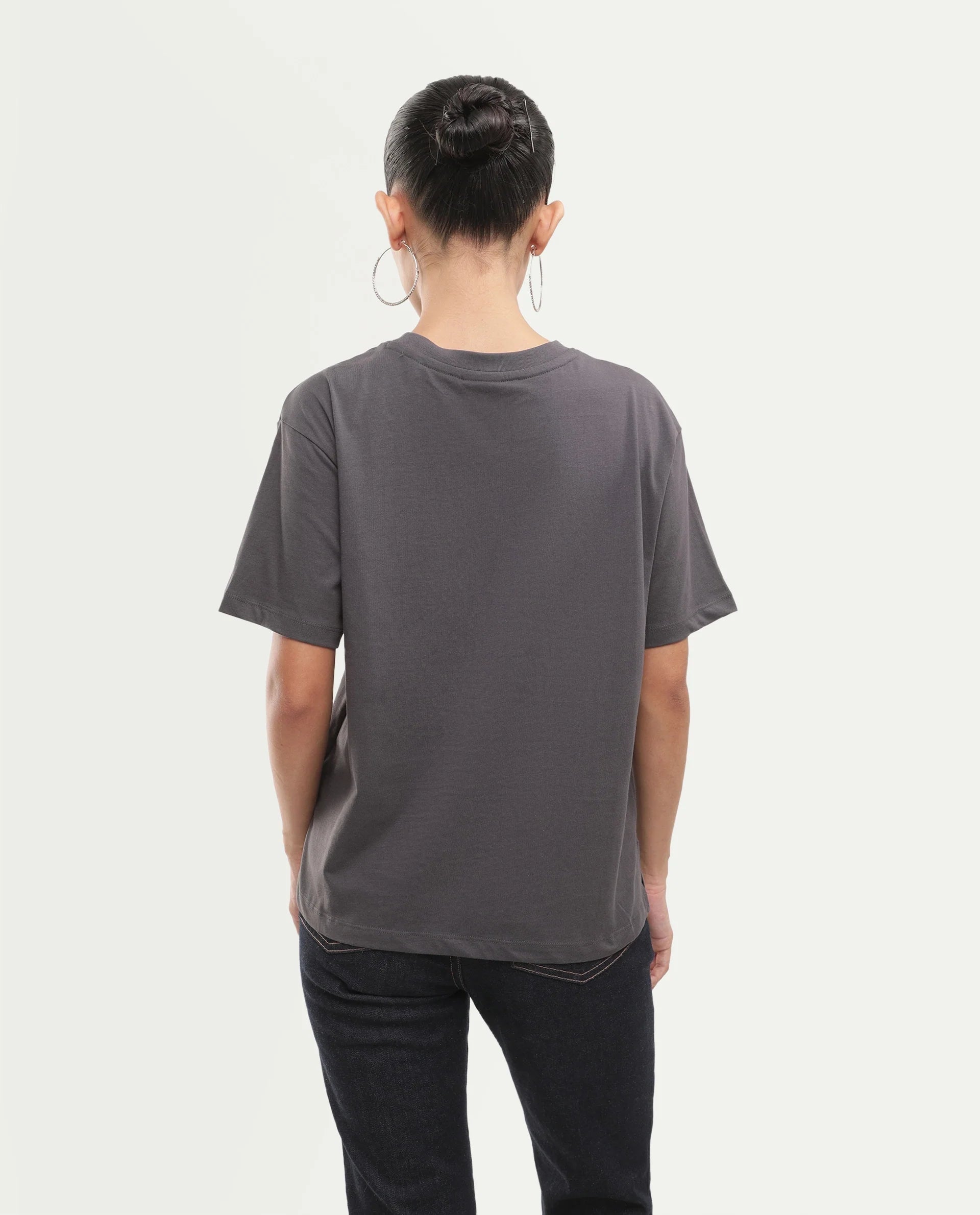Rareism Women's Pono Dark Grey Cotton Pull-On Relaxed Fit Printed T-Shirt
