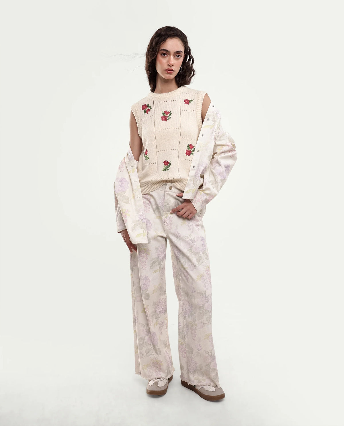 Rareism Women's Leq Off White Acrylic Blend Crew Neck Regular Floral Print Sweater