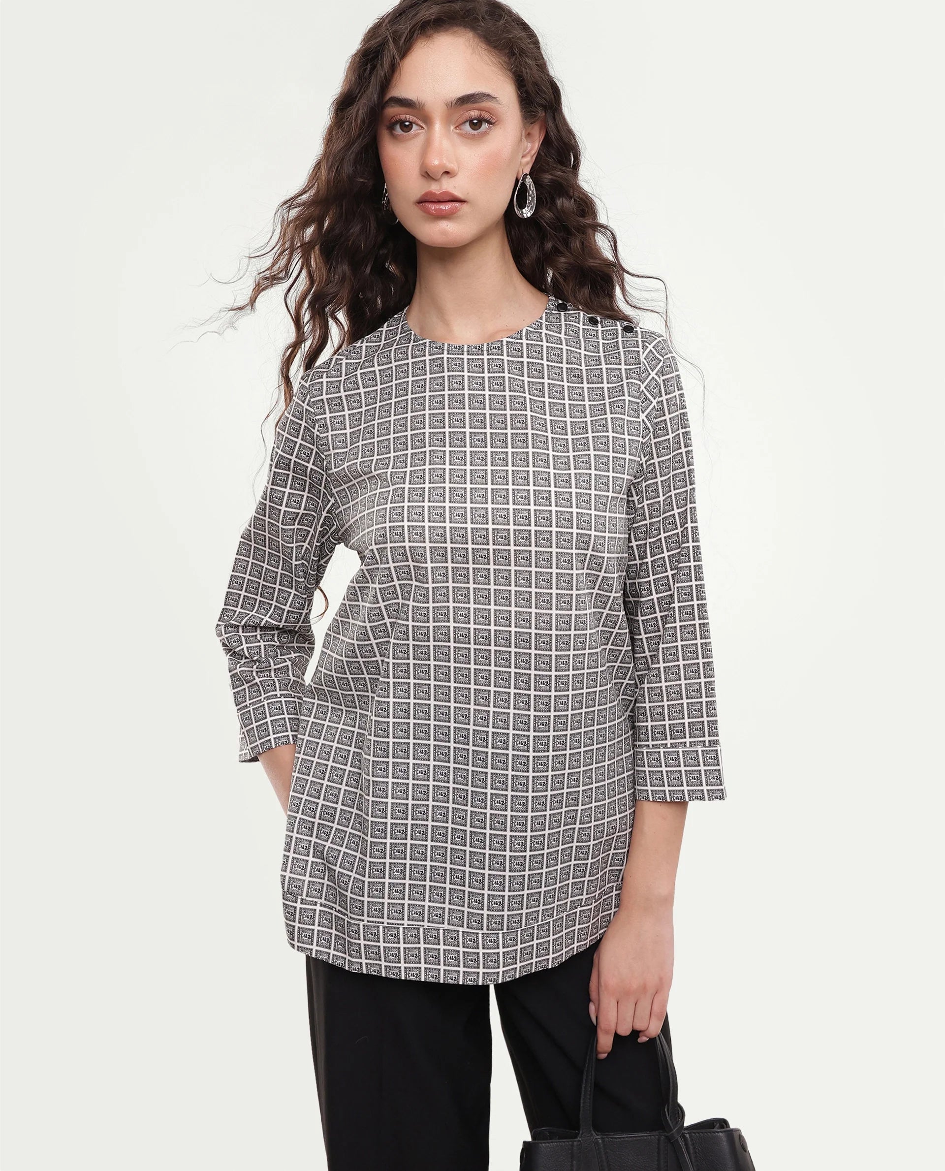 Rareism Women's Mahj Beige Geometric Cotton A-Line Three Quarter Sleeve Top