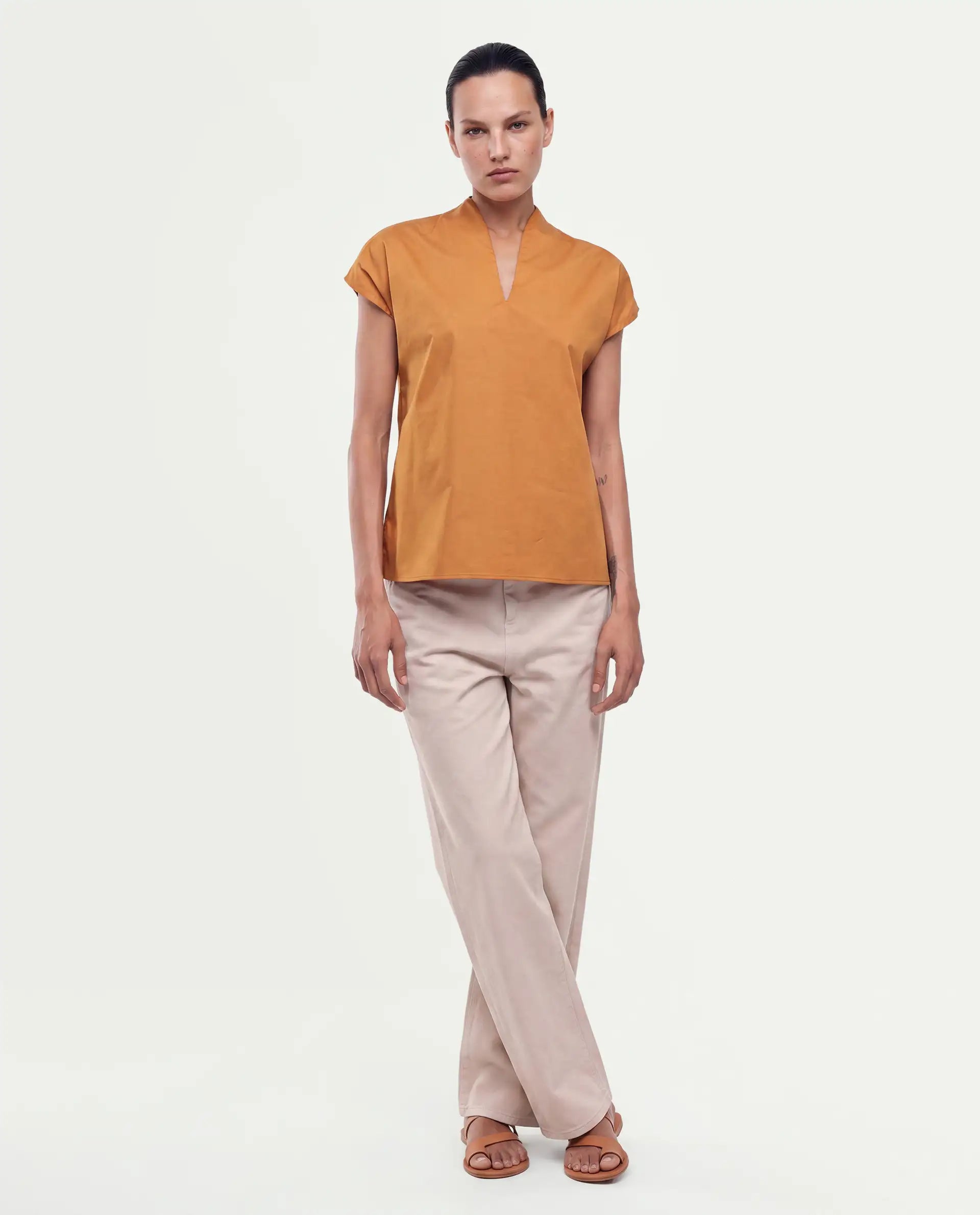 Rareism Women's Buijity Yellow Cotton Blend Stand Collar Regular Plain Top
