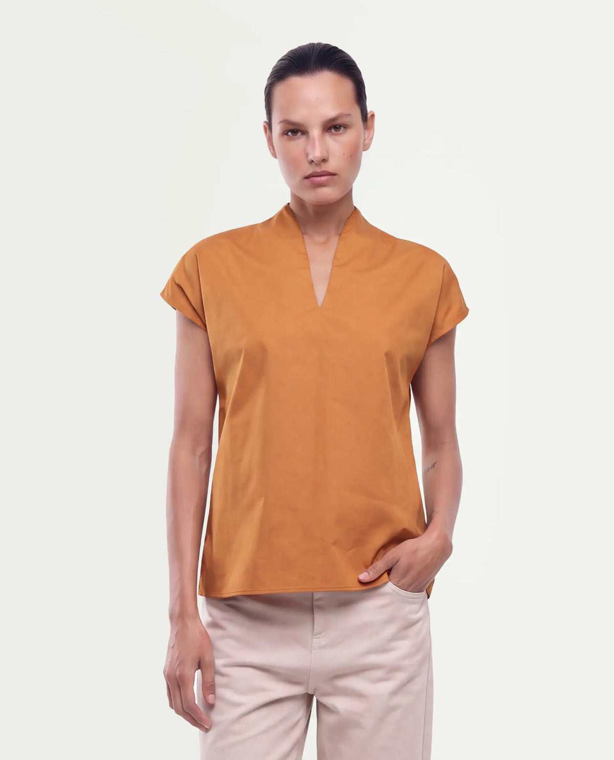 Rareism Women's Buijity Yellow Cotton Blend Stand Collar Regular Plain Top
