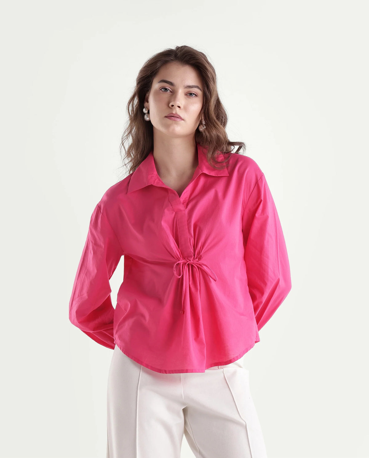 Rareism Women's Somhurs Mid Pink Cotton Spread Collar Pull-On Relaxed Plain Top