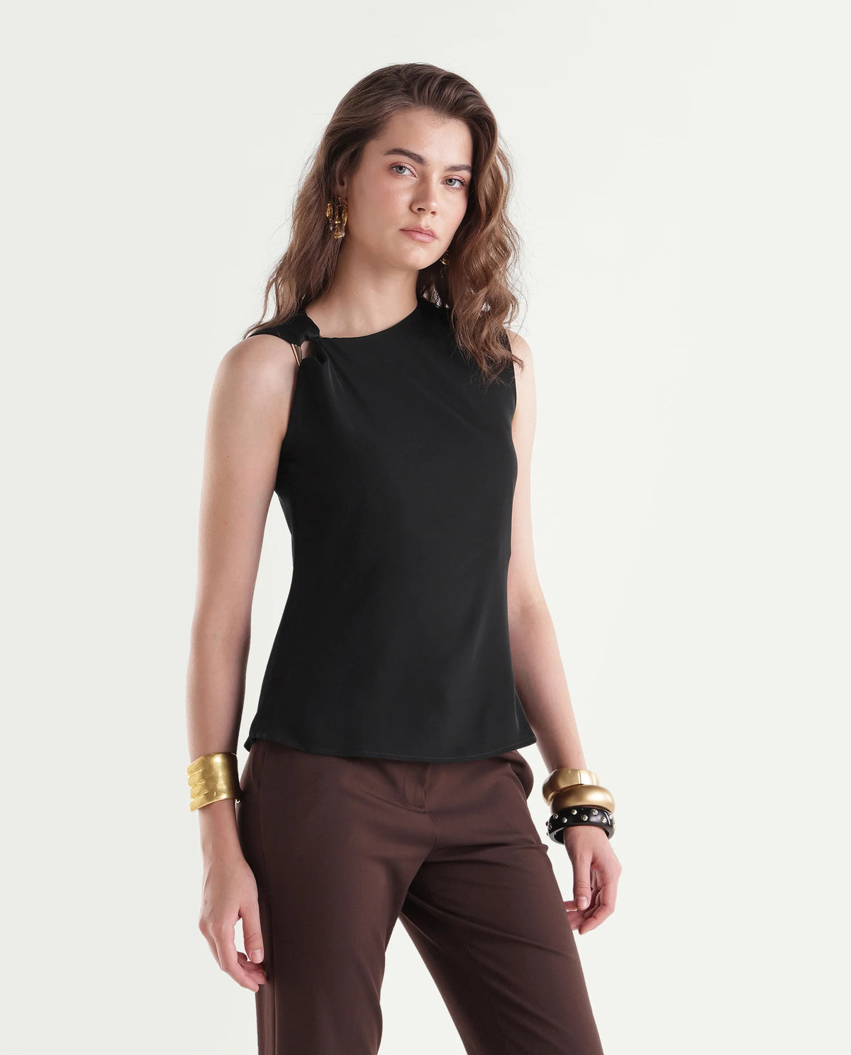 Rareism Women's Ping Black Polyester Crew Neck Regular Plain Top